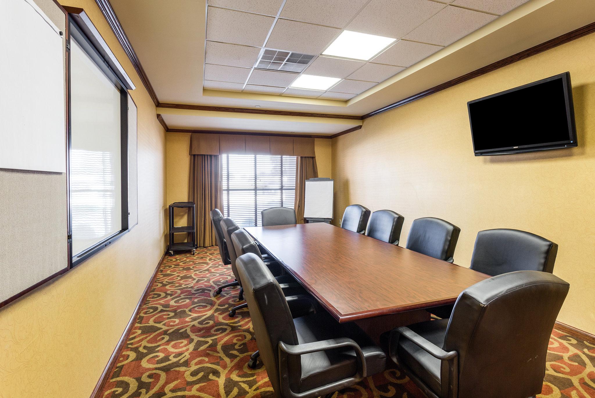 Comfort Inn & Suites