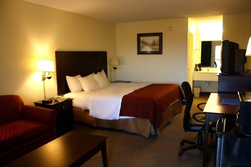 Deerfield Inn