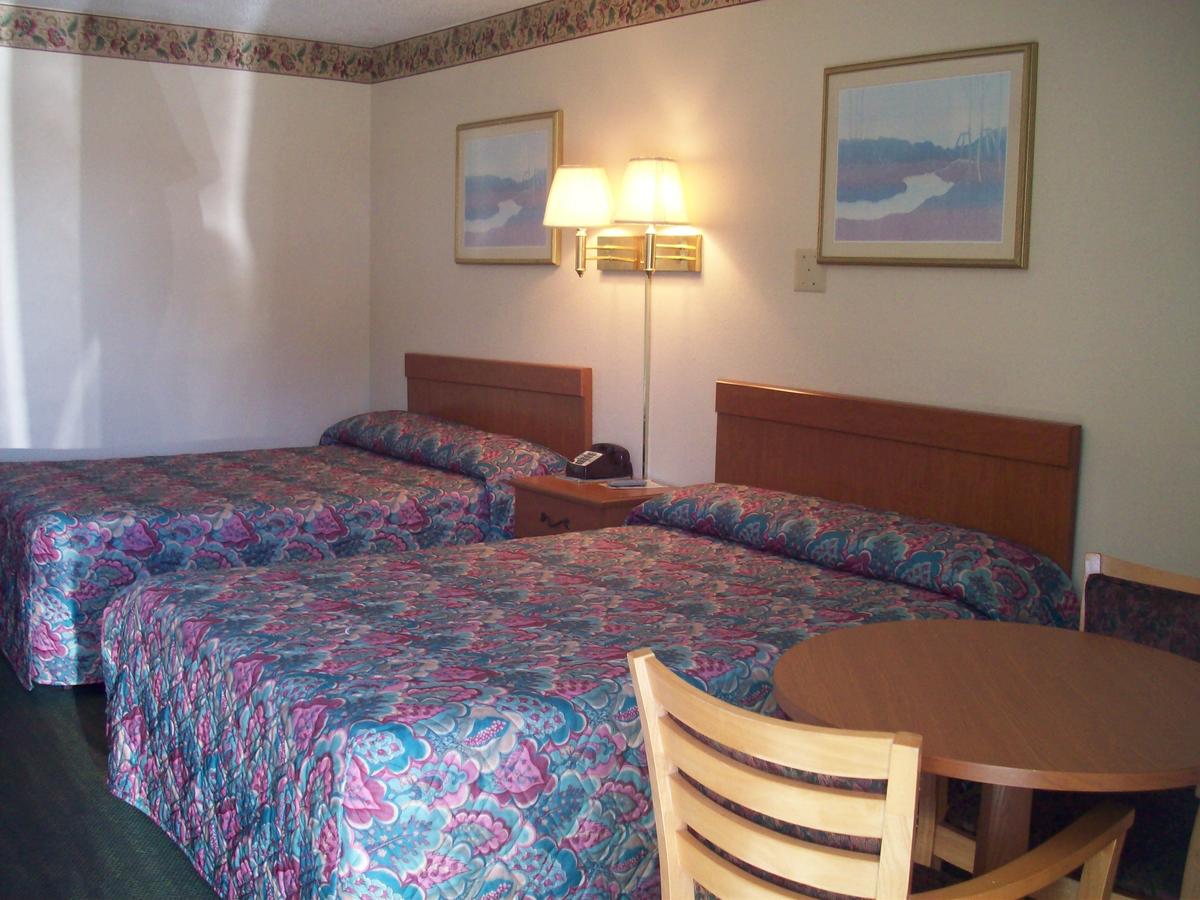 America's Best Inn - Brinkley