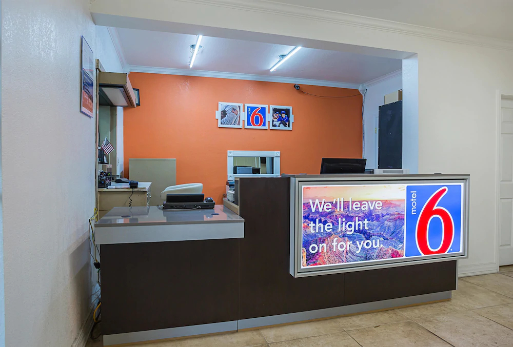 Motel 6 Brinkley