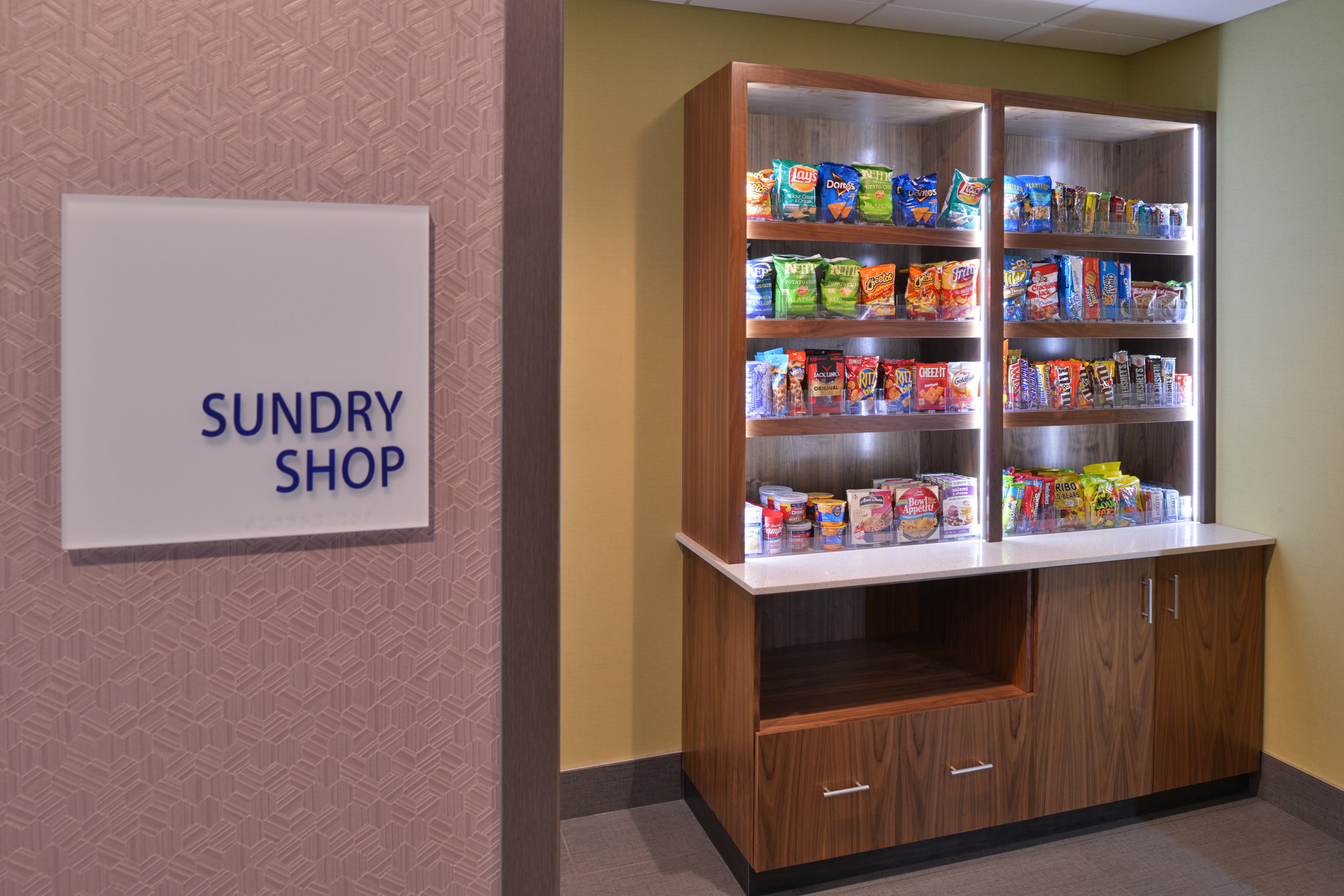Holiday Inn Express & Suites Bryant - Benton Area