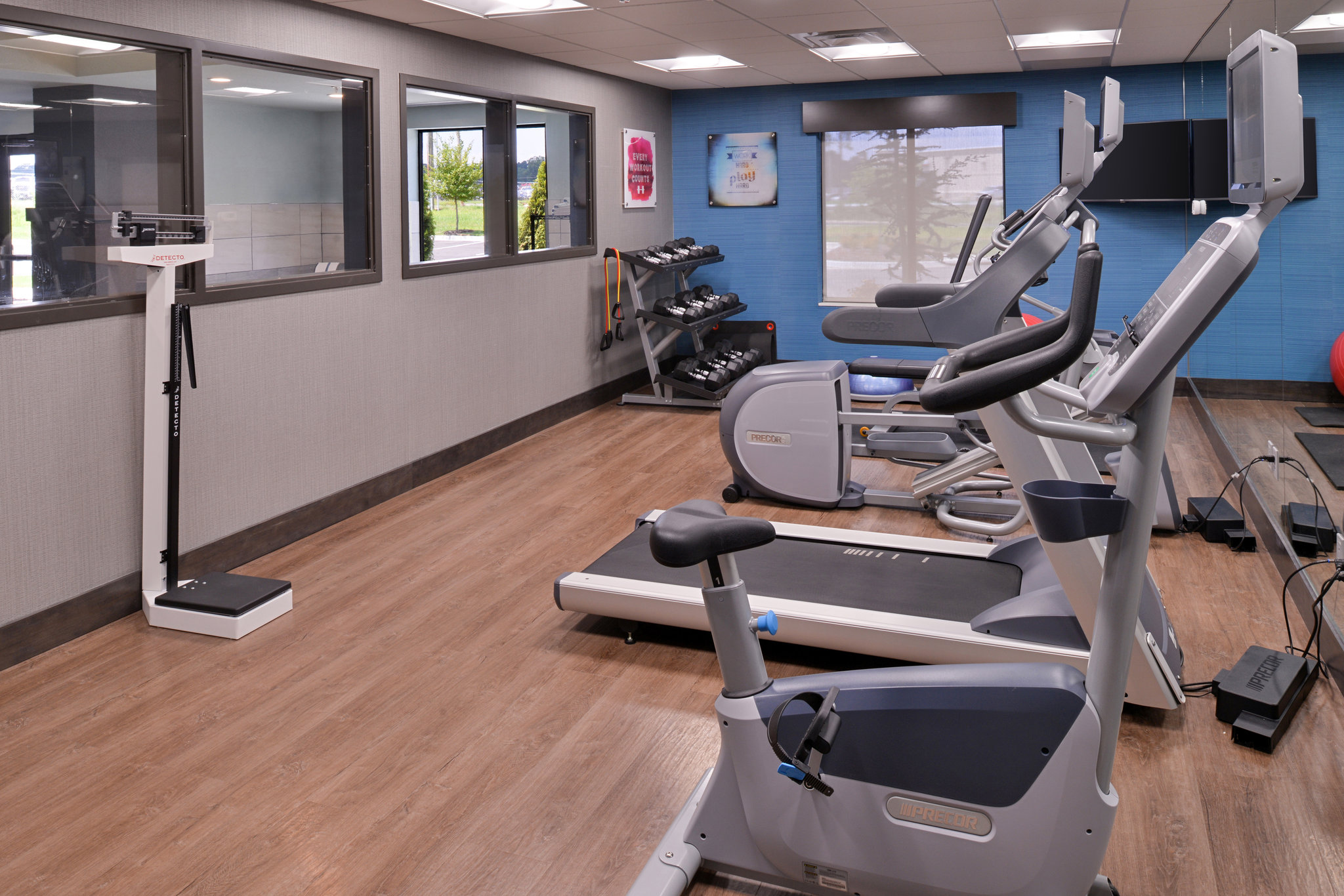 Holiday Inn Express & Suites Bryant - Benton Area