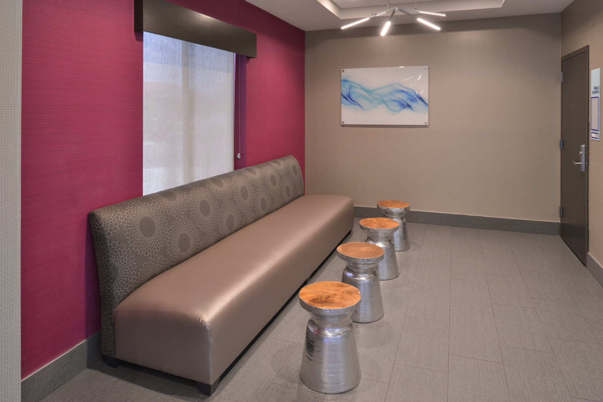 Holiday Inn Express & Suites Bryant - Benton Area