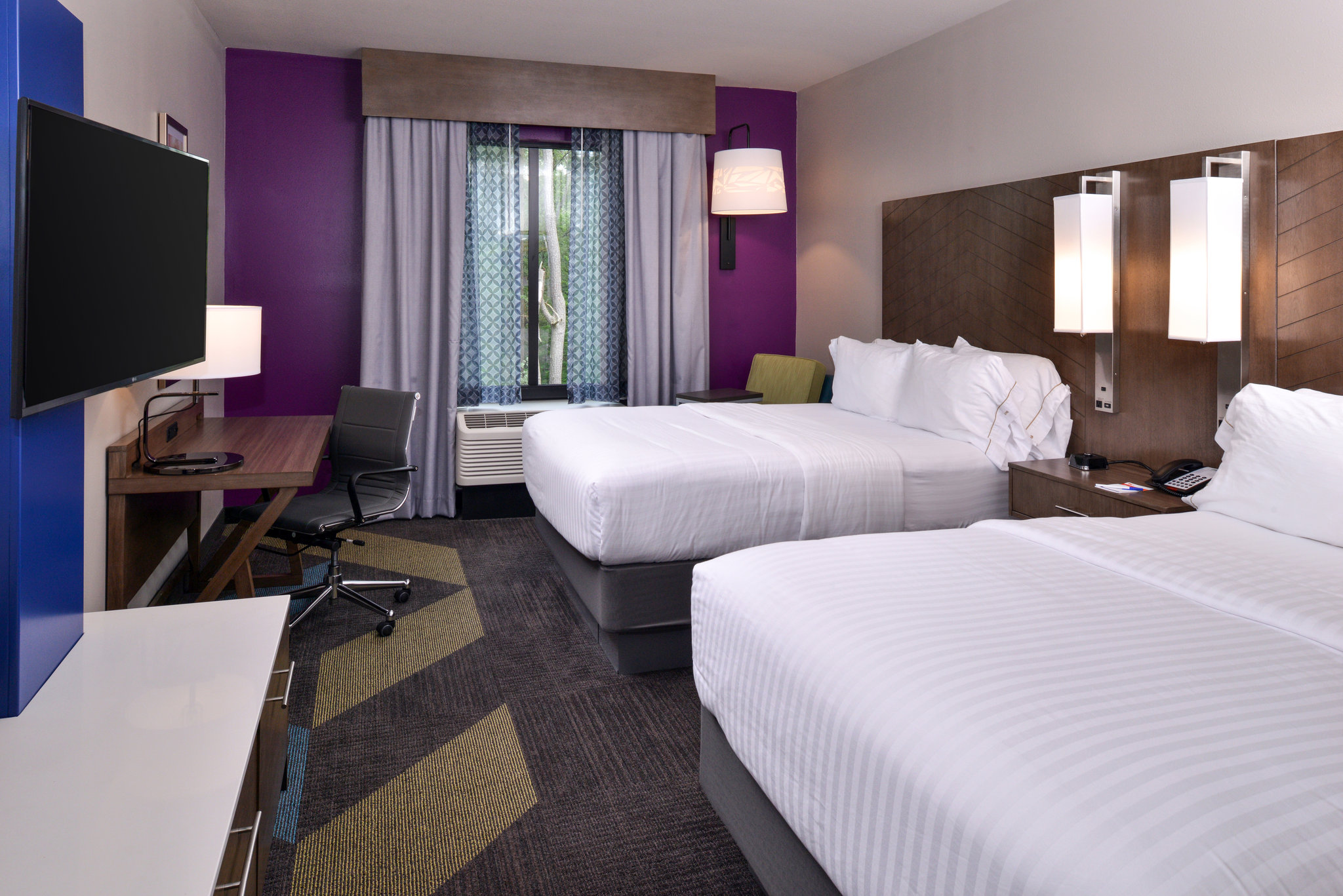 Holiday Inn Express & Suites Bryant - Benton Area