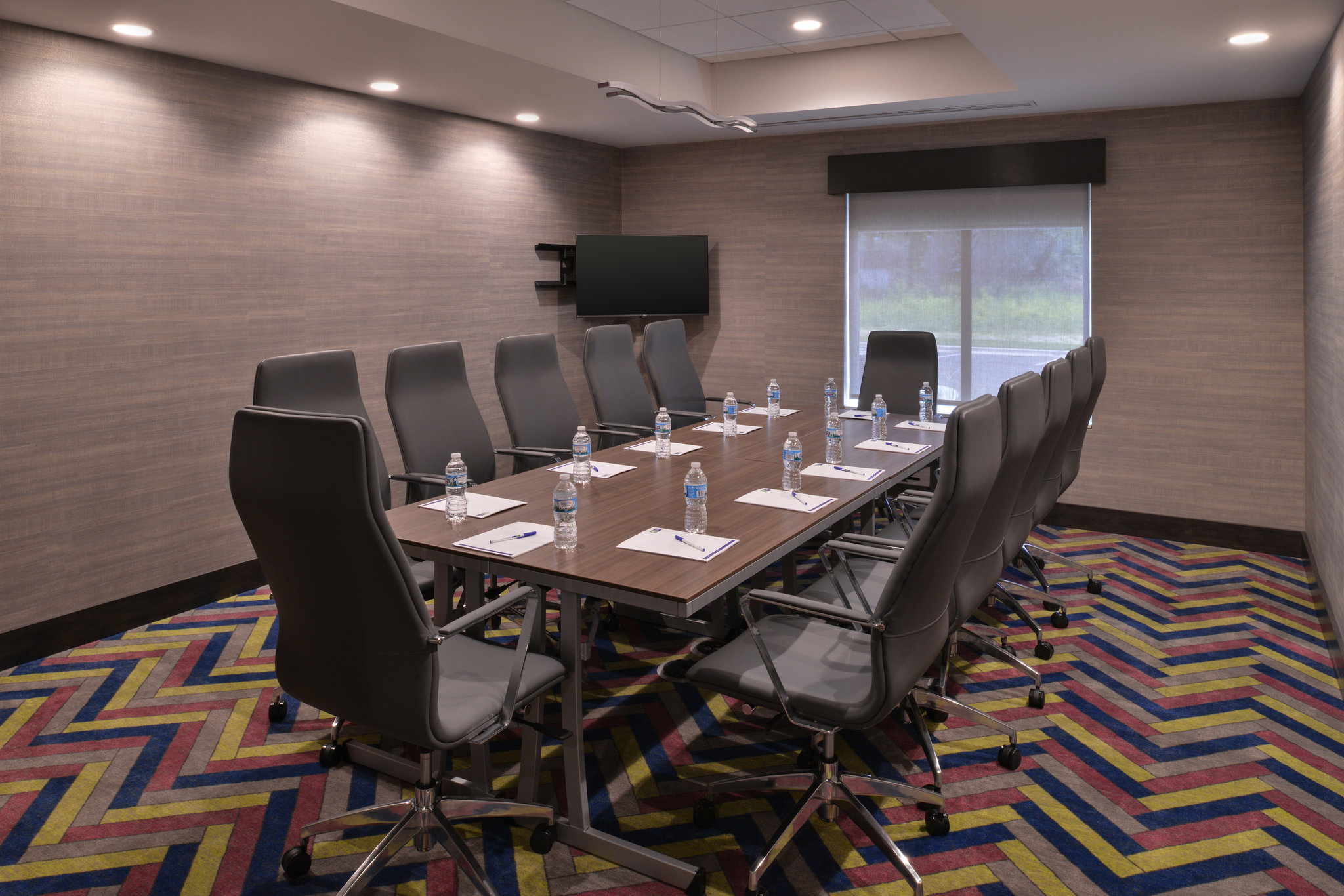 Holiday Inn Express & Suites Bryant - Benton Area