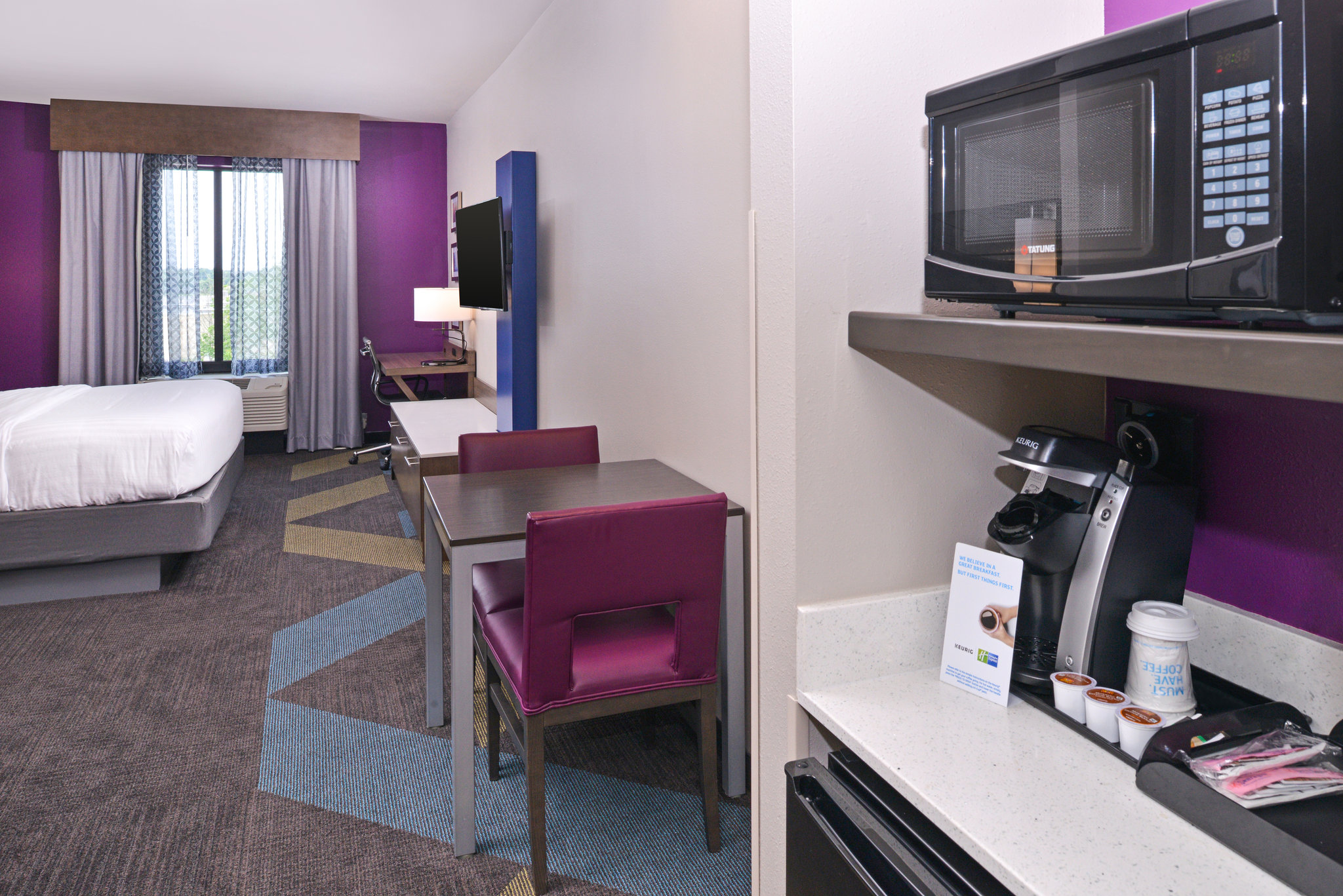 Holiday Inn Express & Suites Bryant - Benton Area