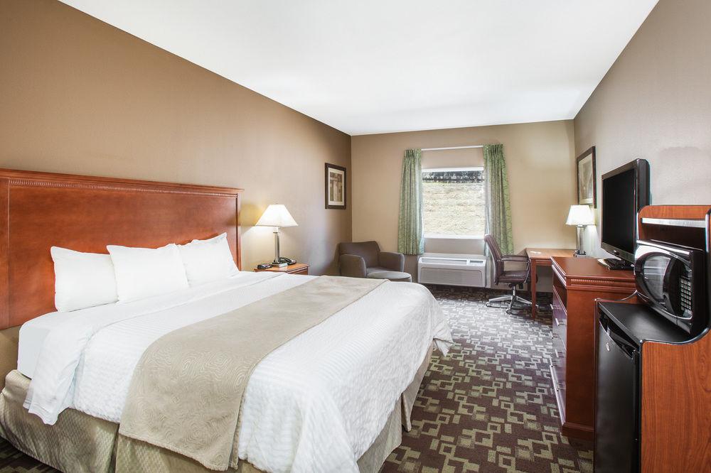 Days Inn & Suites by Wyndham Cabot