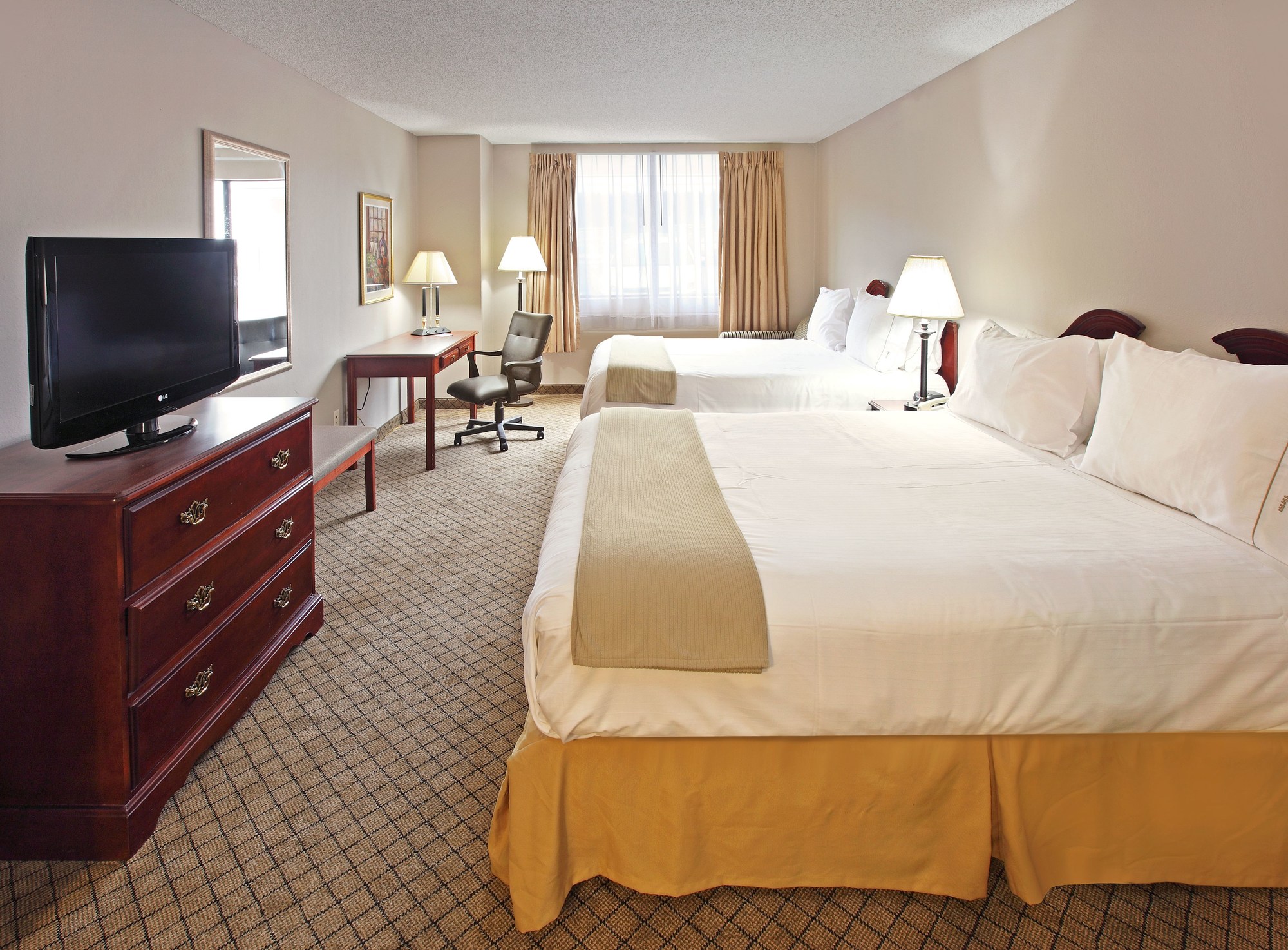 Holiday Inn Express Hotel & Suites Camden