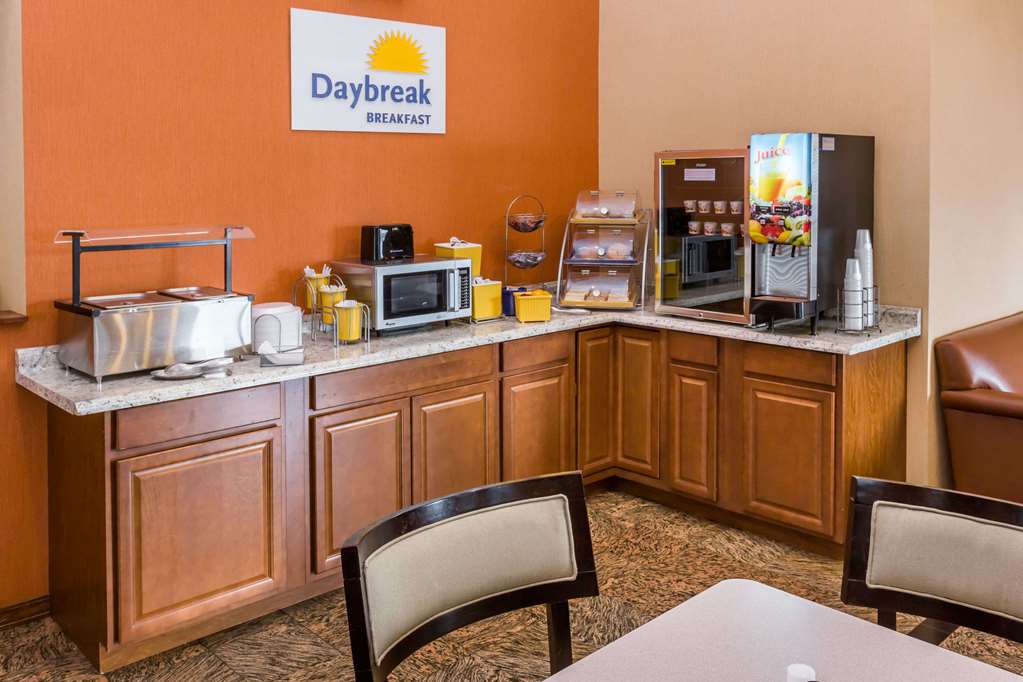 Days Inn by Wyndham Carlisle
