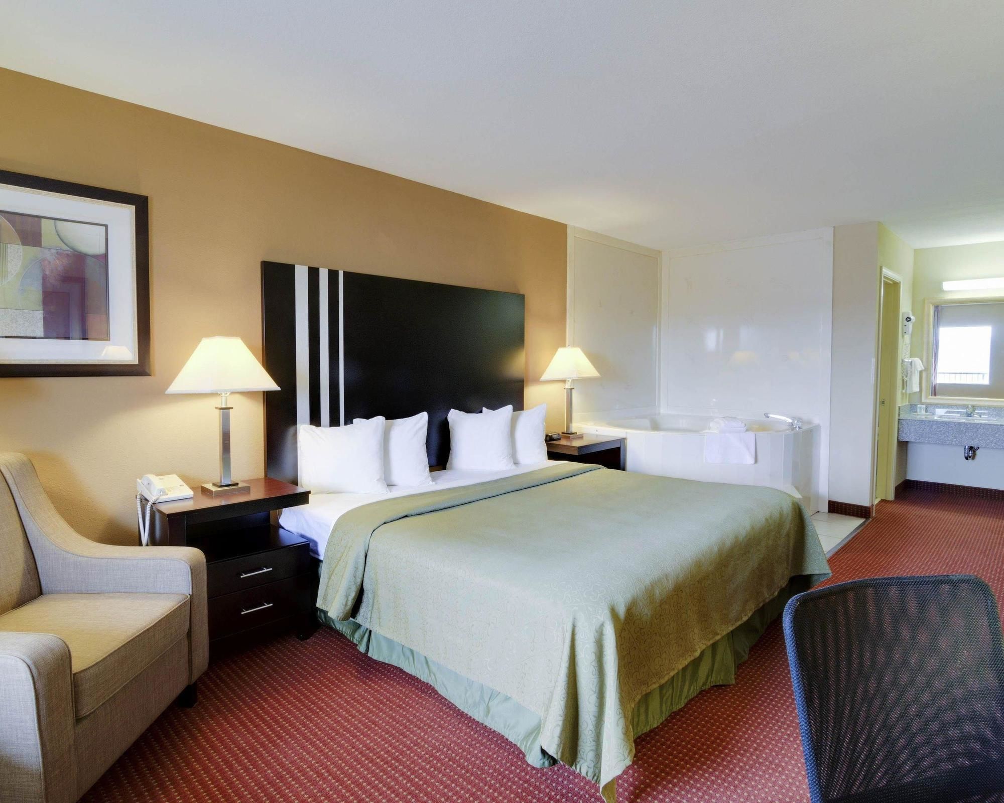 Quality Inn & Suites