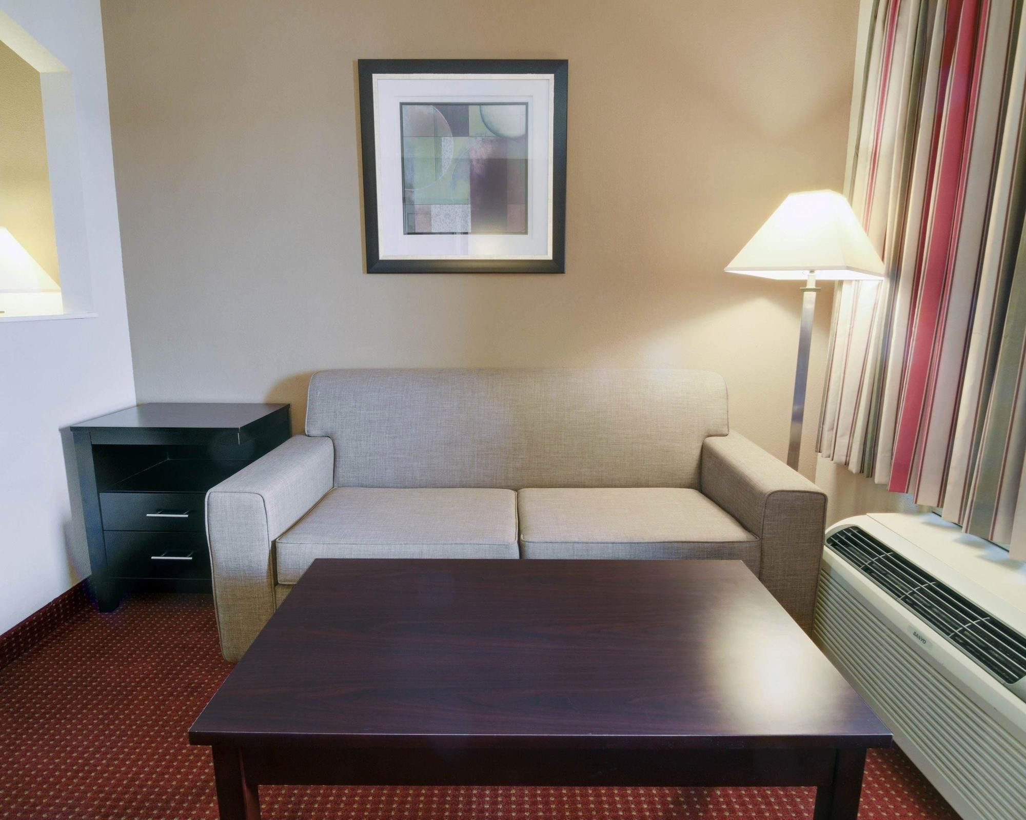 Quality Inn & Suites