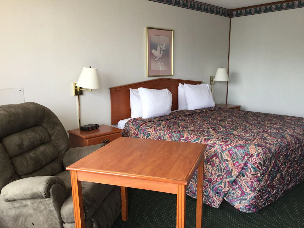 Sunset Inn Clarksville