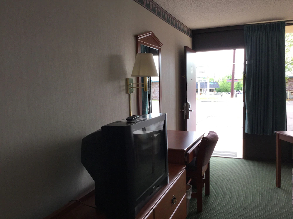 Sunset Inn Clarksville