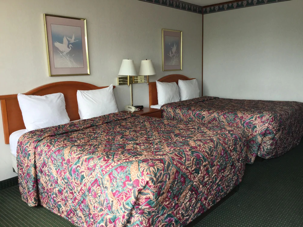 Sunset Inn Clarksville