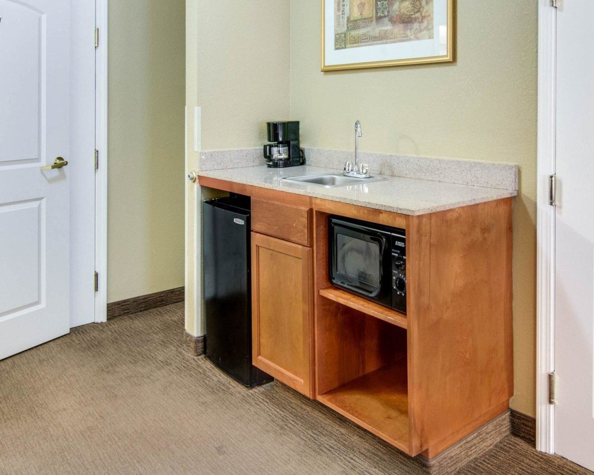 Comfort Inn & Suites El Dorado
