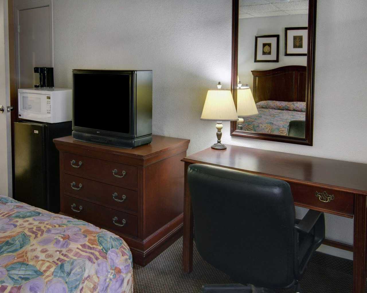 Rodeway Inn Conference Center El Dorado