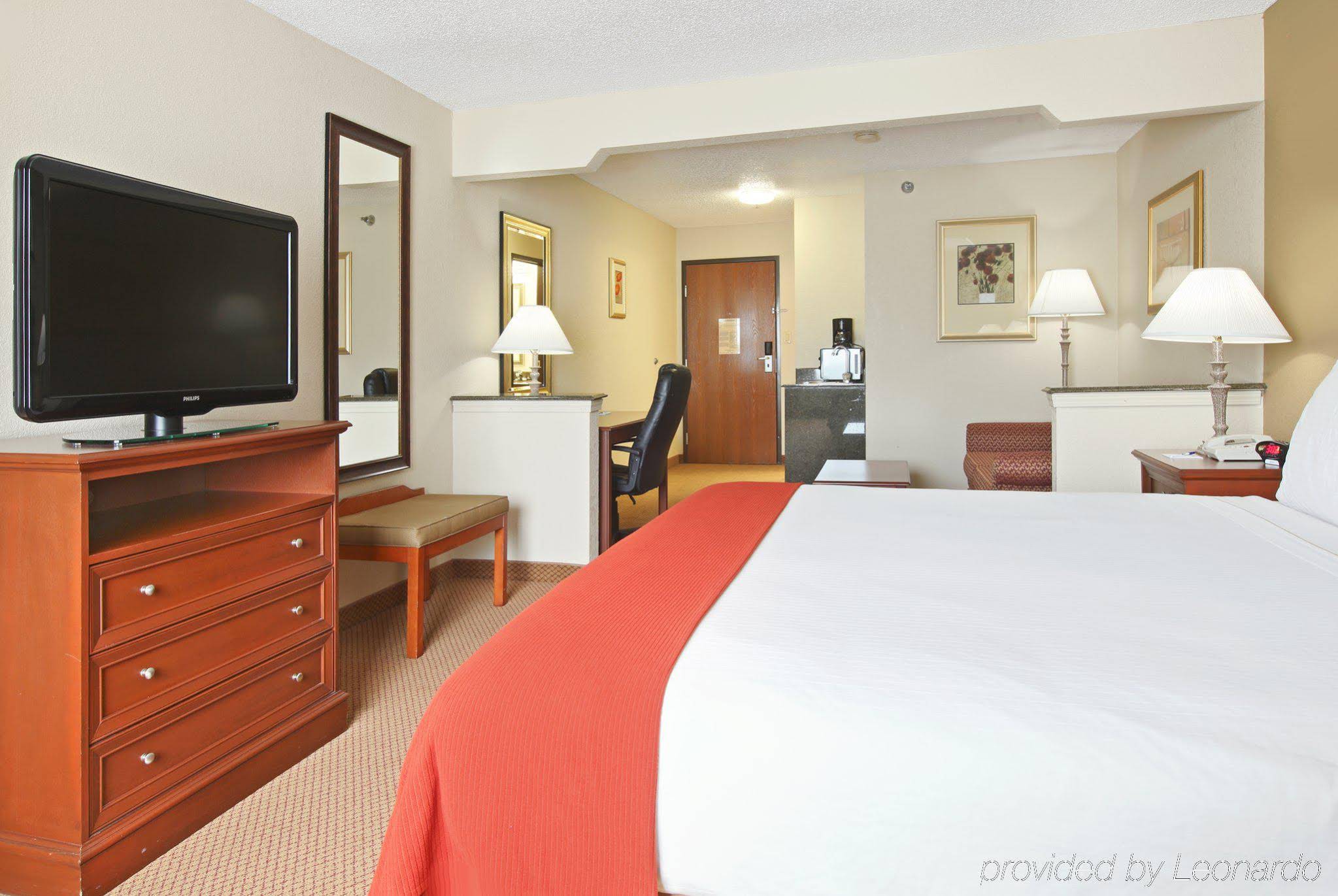 Holiday Inn Express Hotel & Suites El Dorado