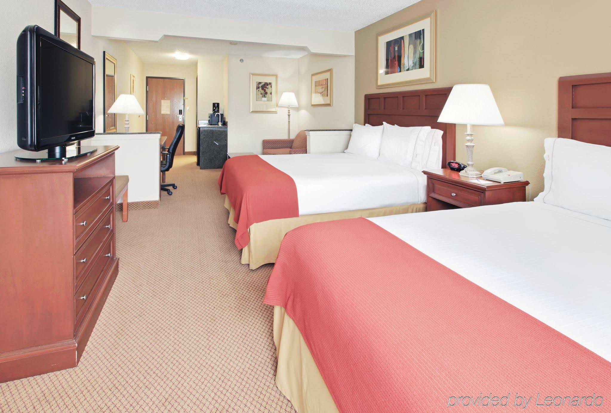 Holiday Inn Express Hotel & Suites El Dorado