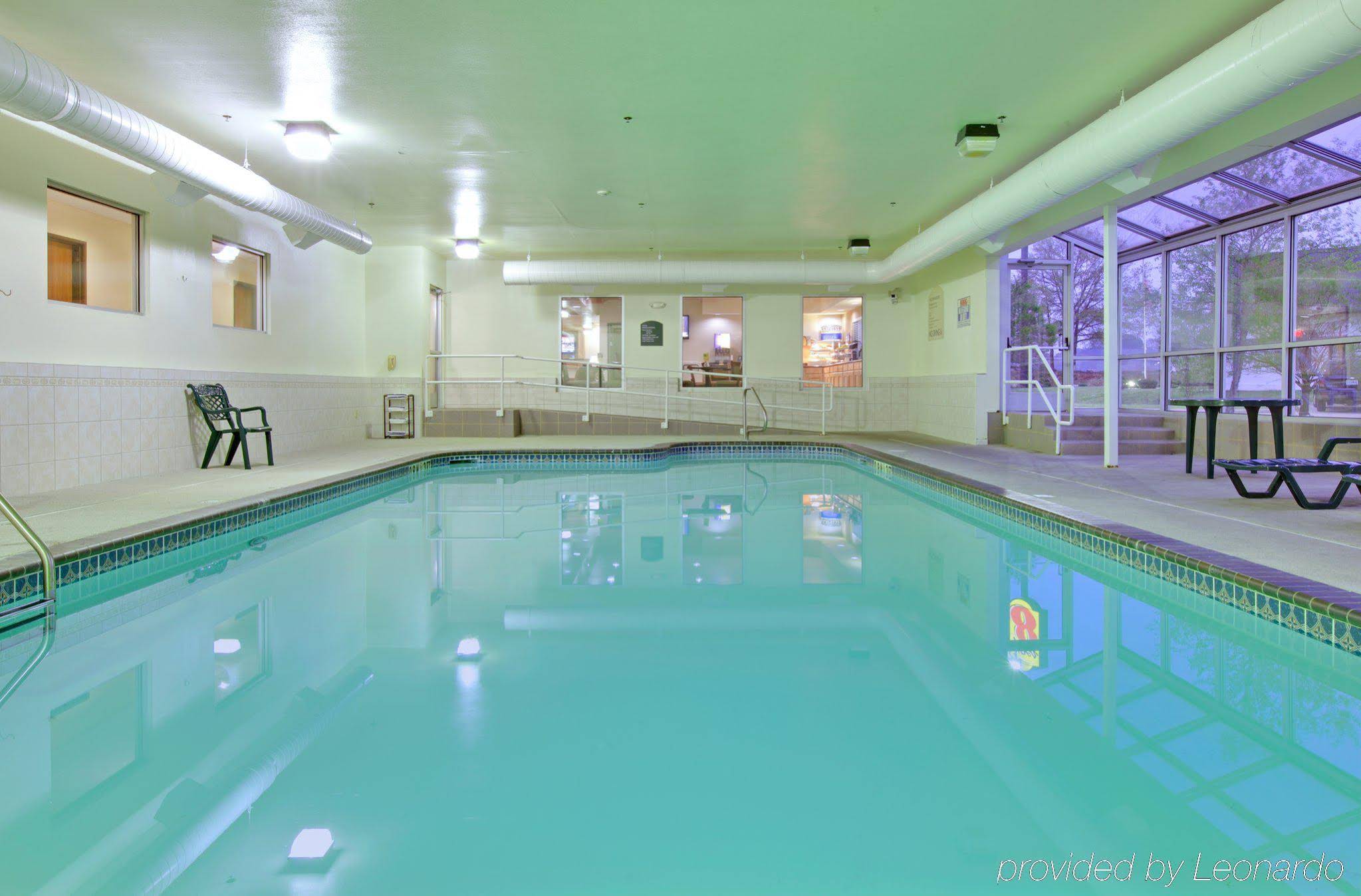 Holiday Inn Express Hotel & Suites El Dorado