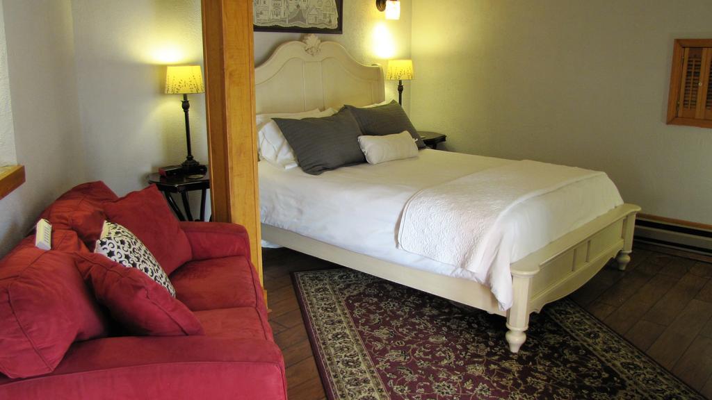 5 Ojo Inn Bed & Breakfast