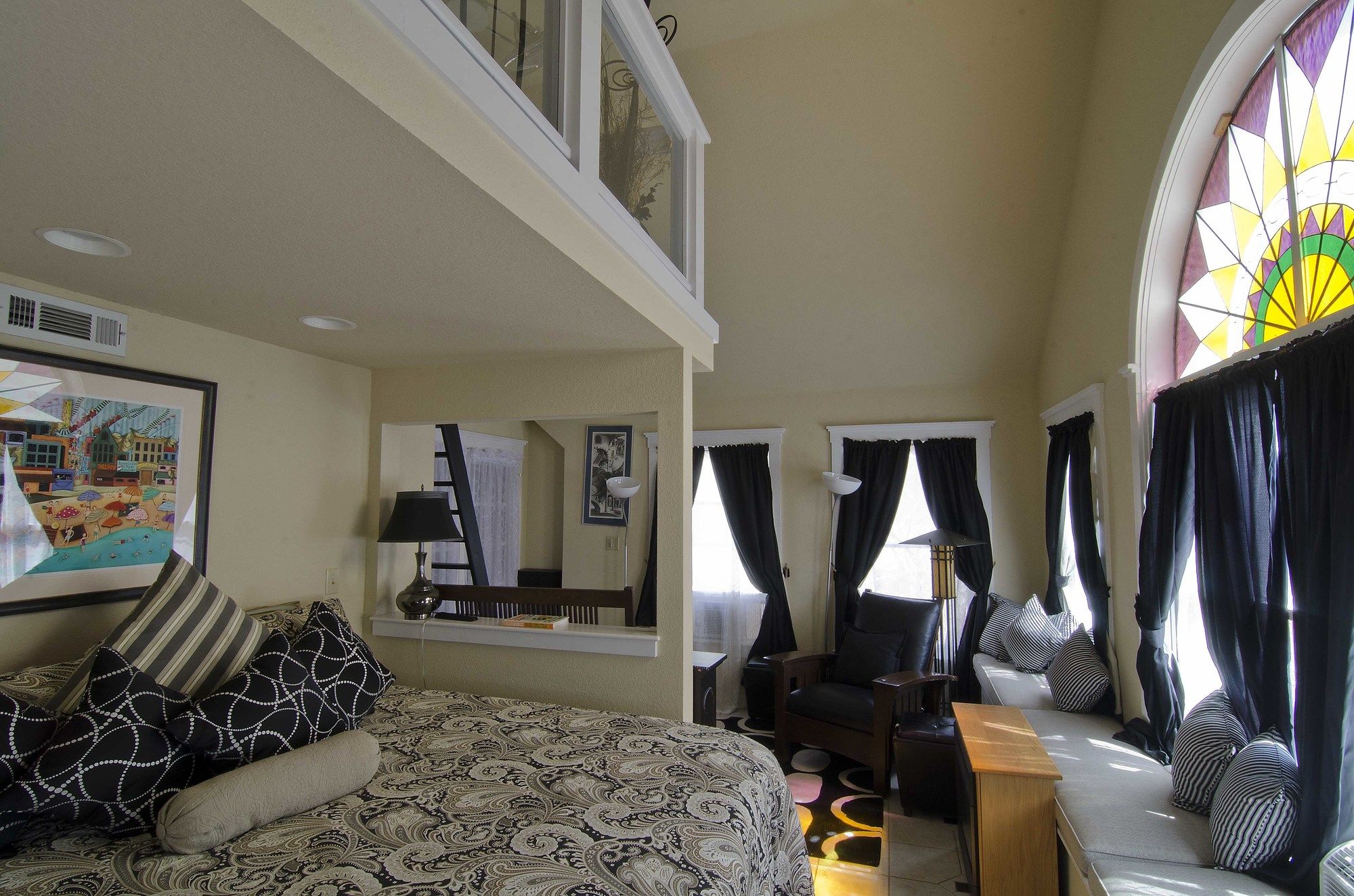 All Seasons Inn