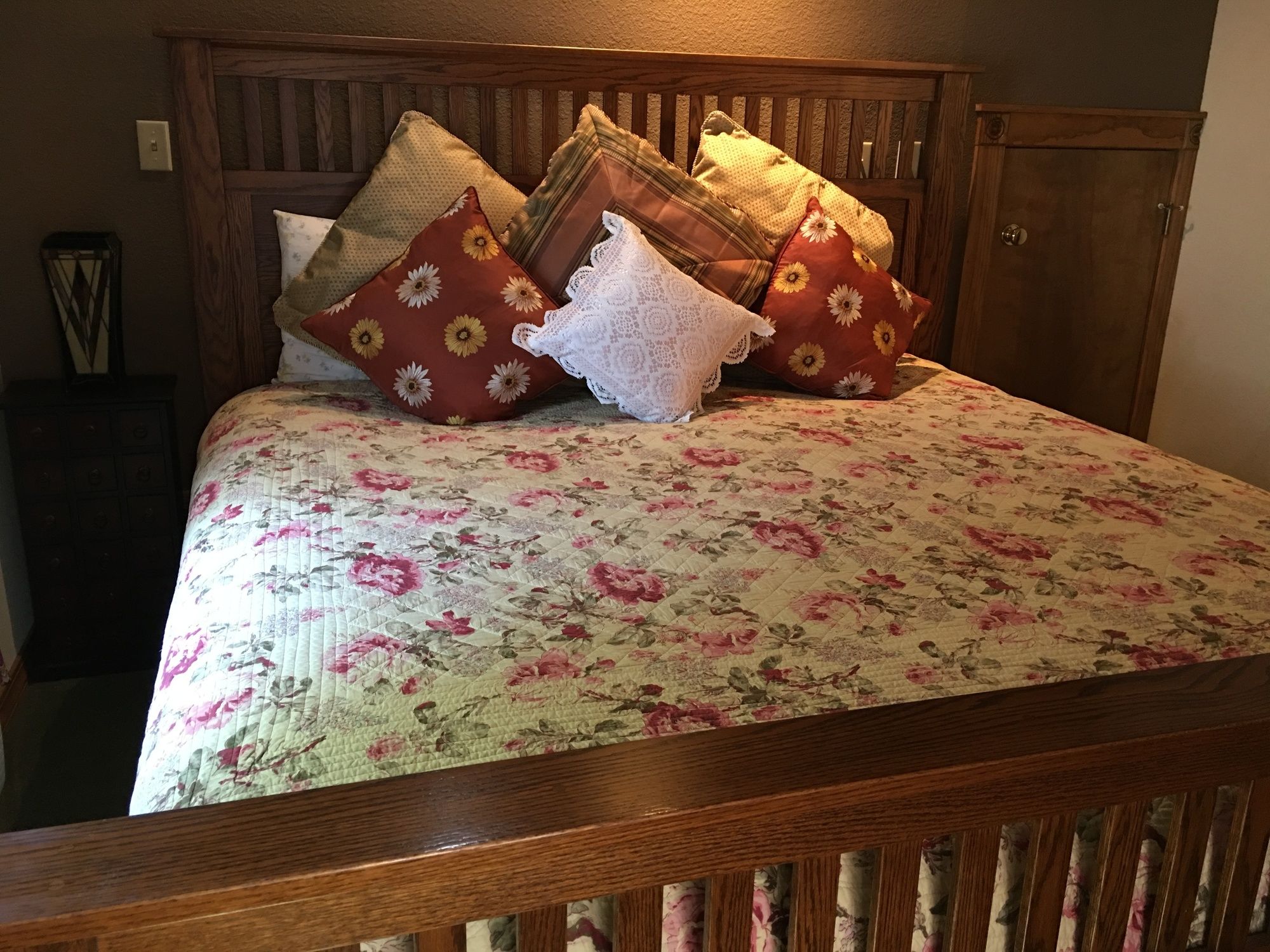 All Seasons Inn