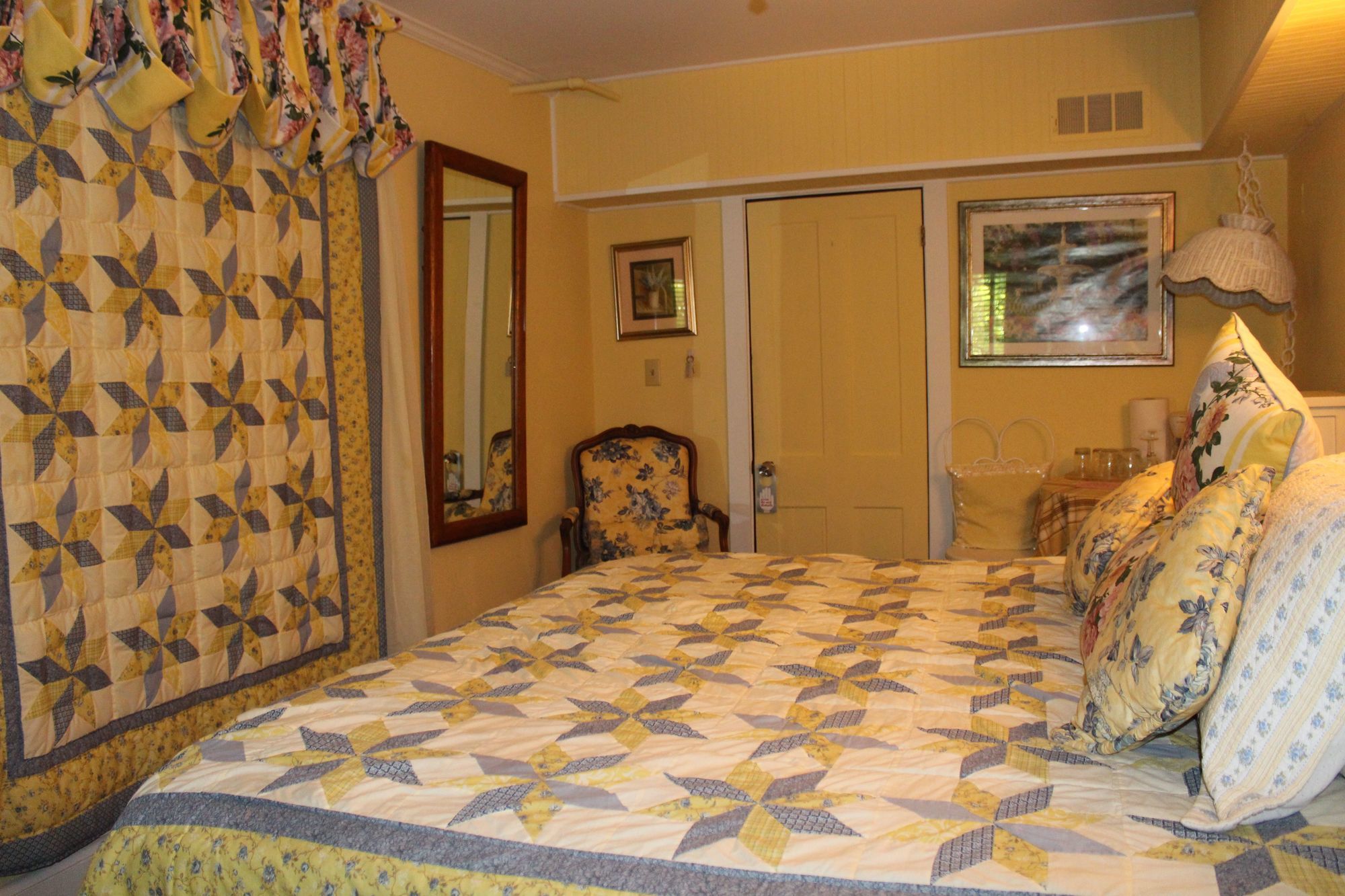 All Seasons Inn