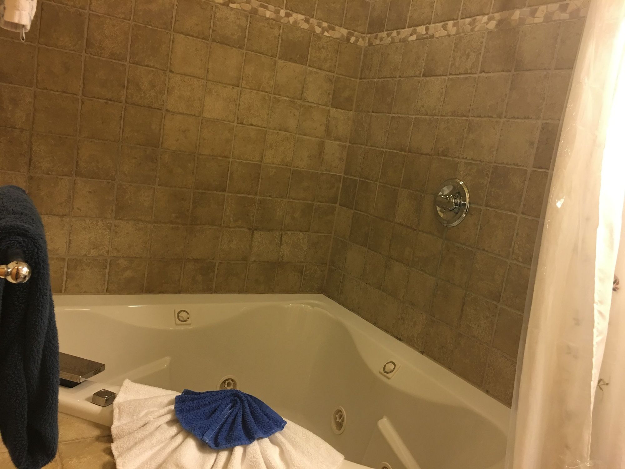 All Seasons Inn