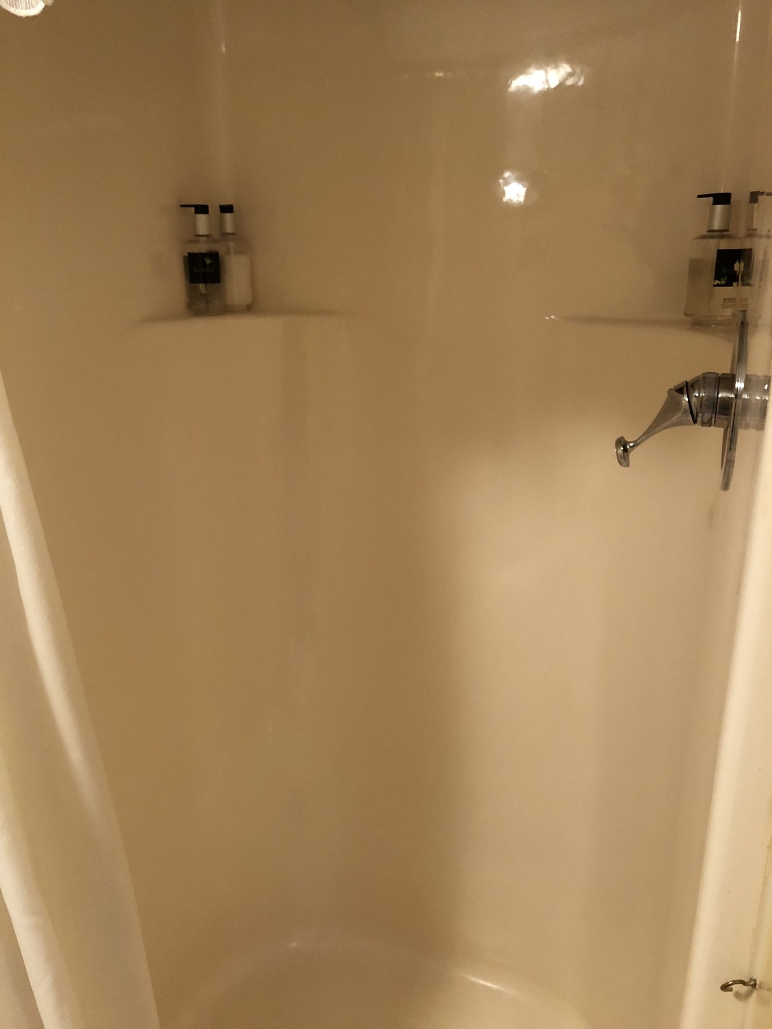 All Seasons Inn