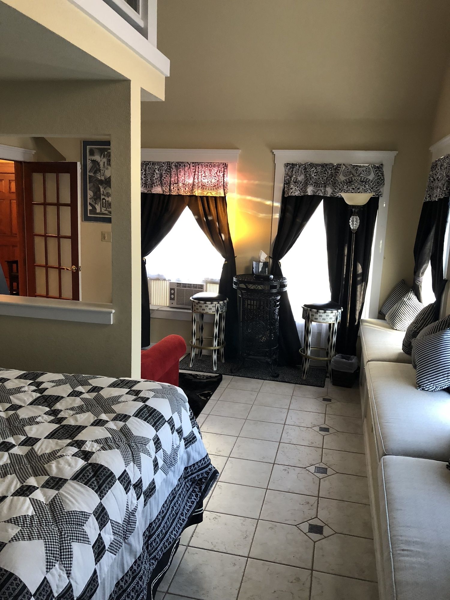 All Seasons Inn