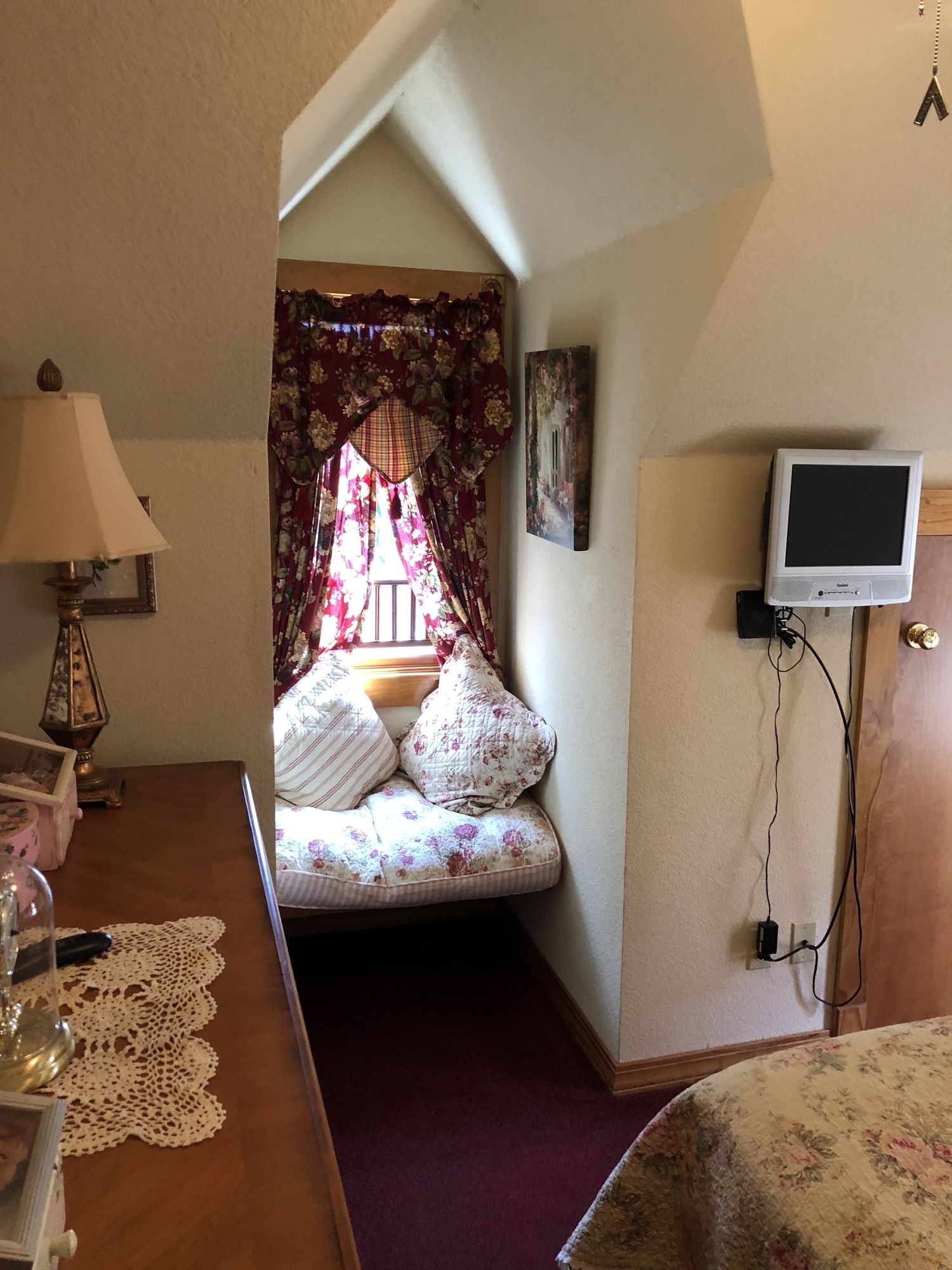 All Seasons Inn