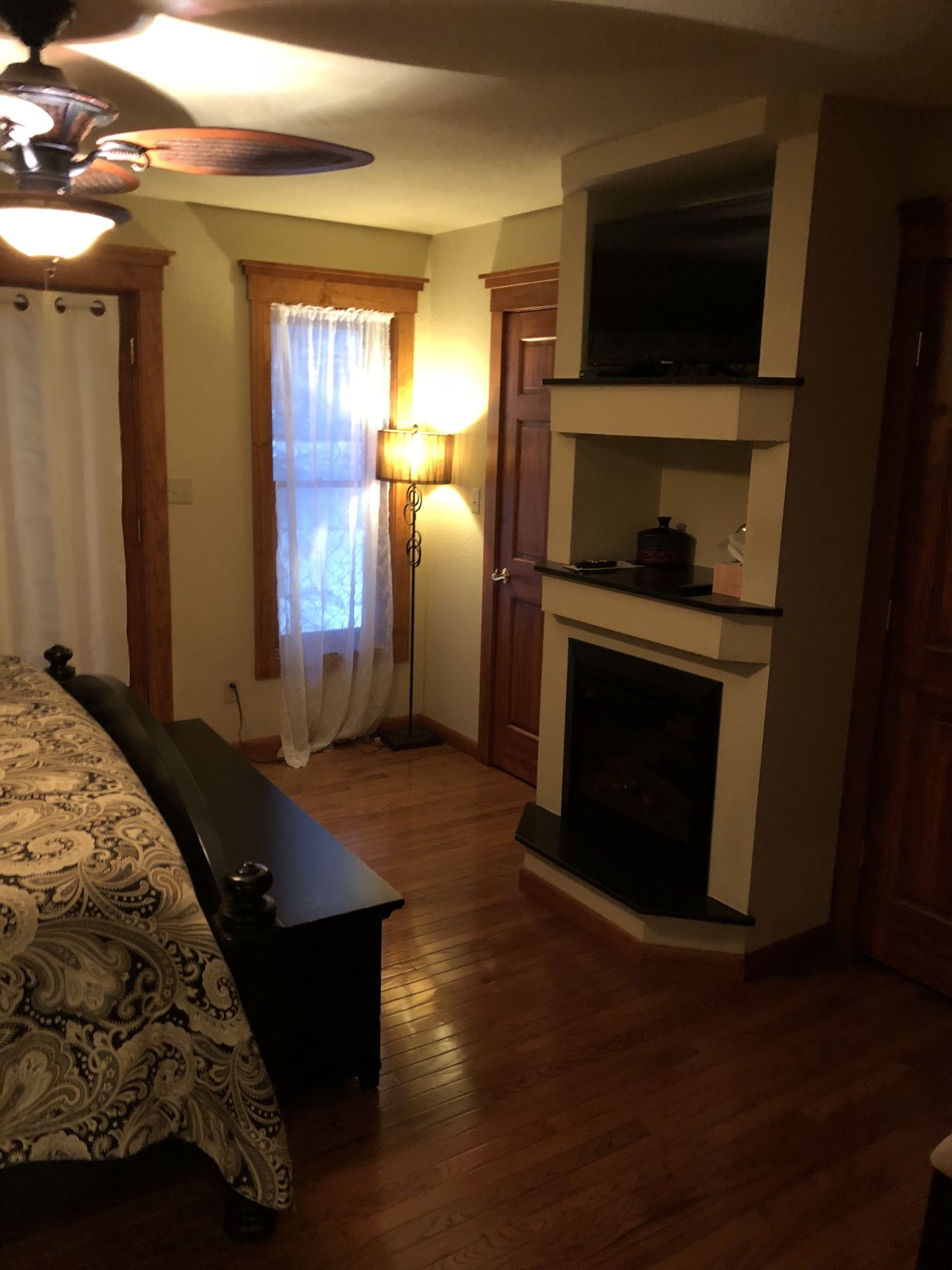 All Seasons Inn