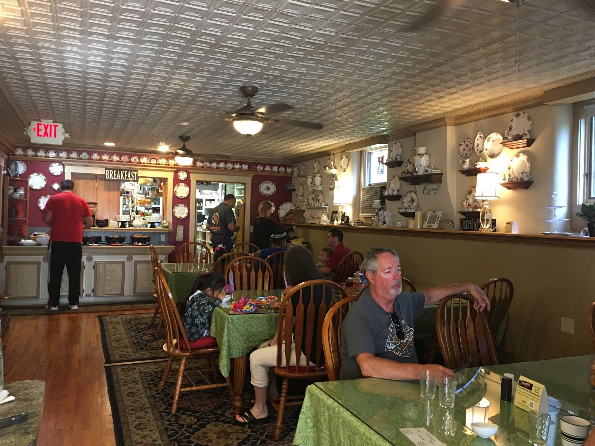All Seasons Inn