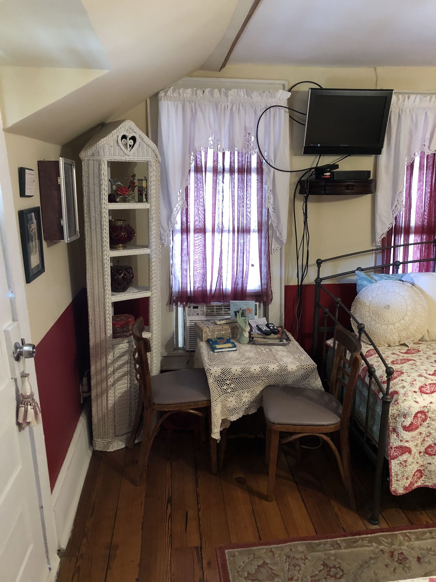 All Seasons Inn