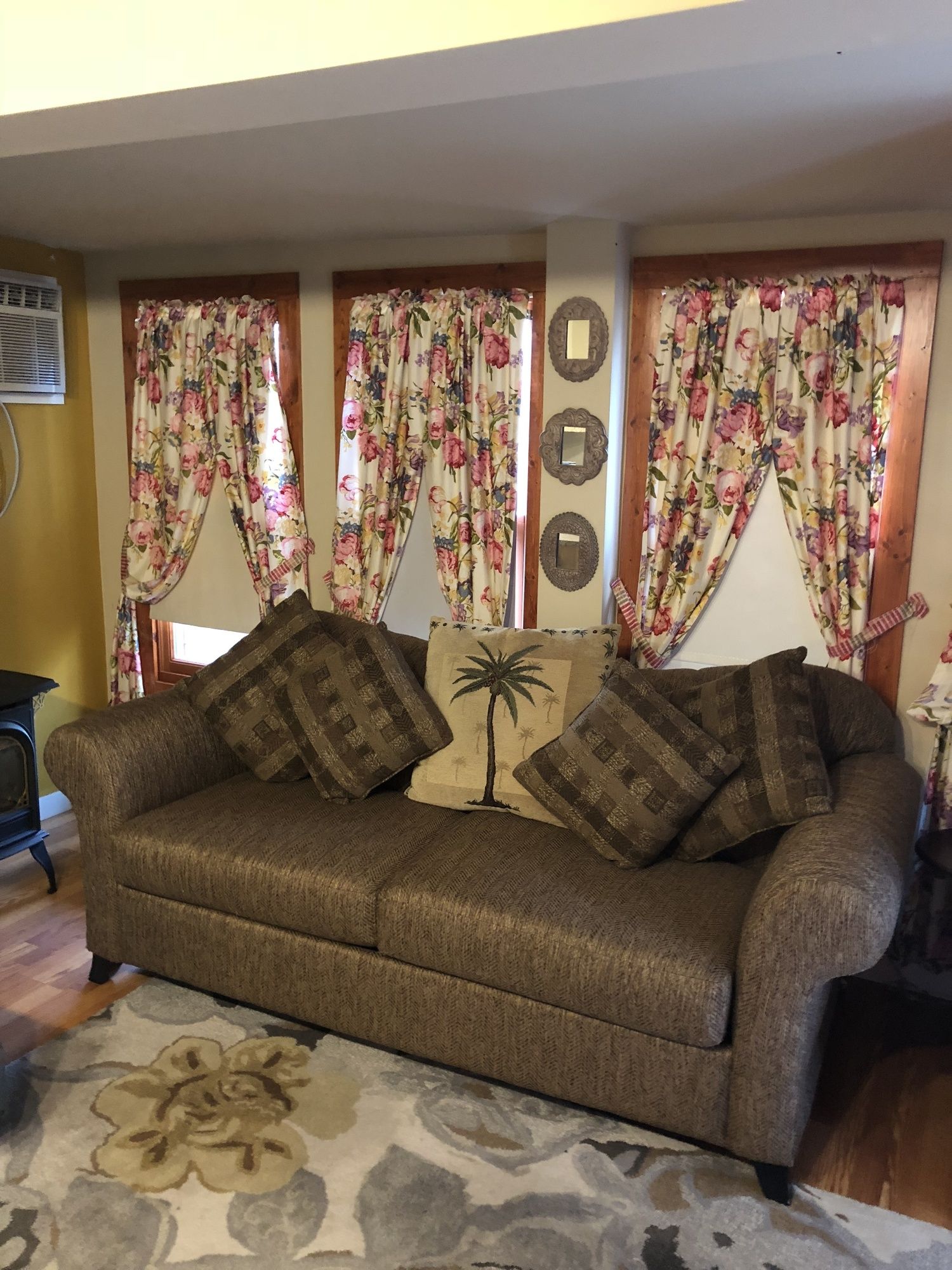 All Seasons Inn