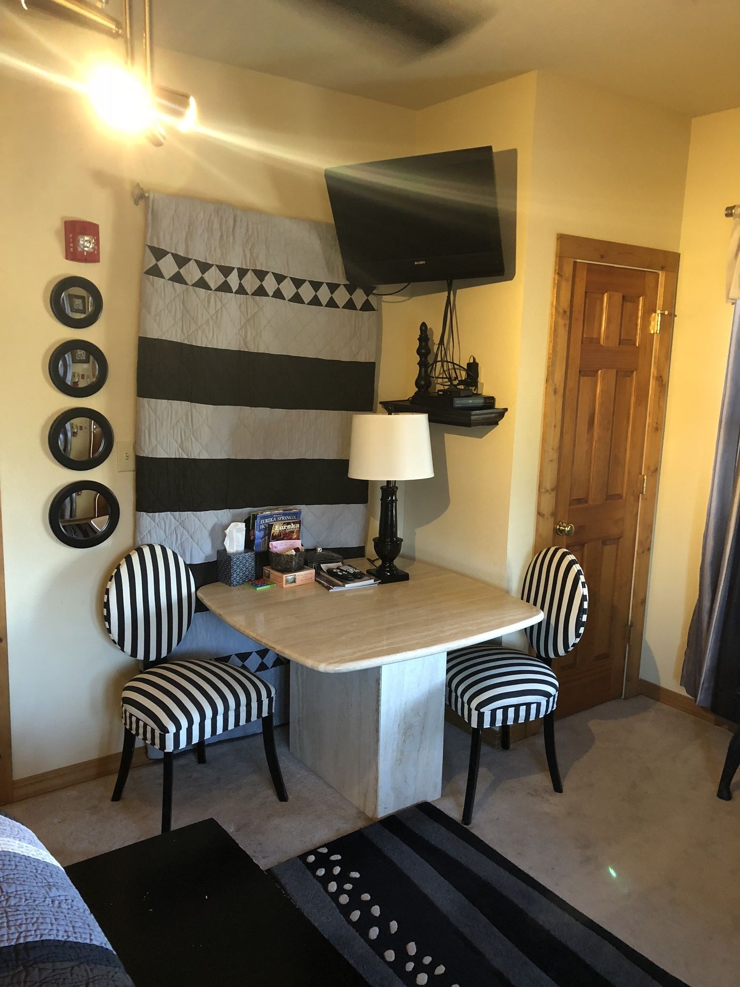 All Seasons Inn