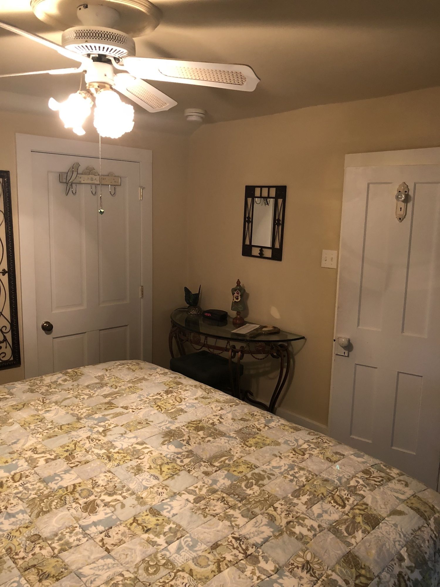 All Seasons Inn
