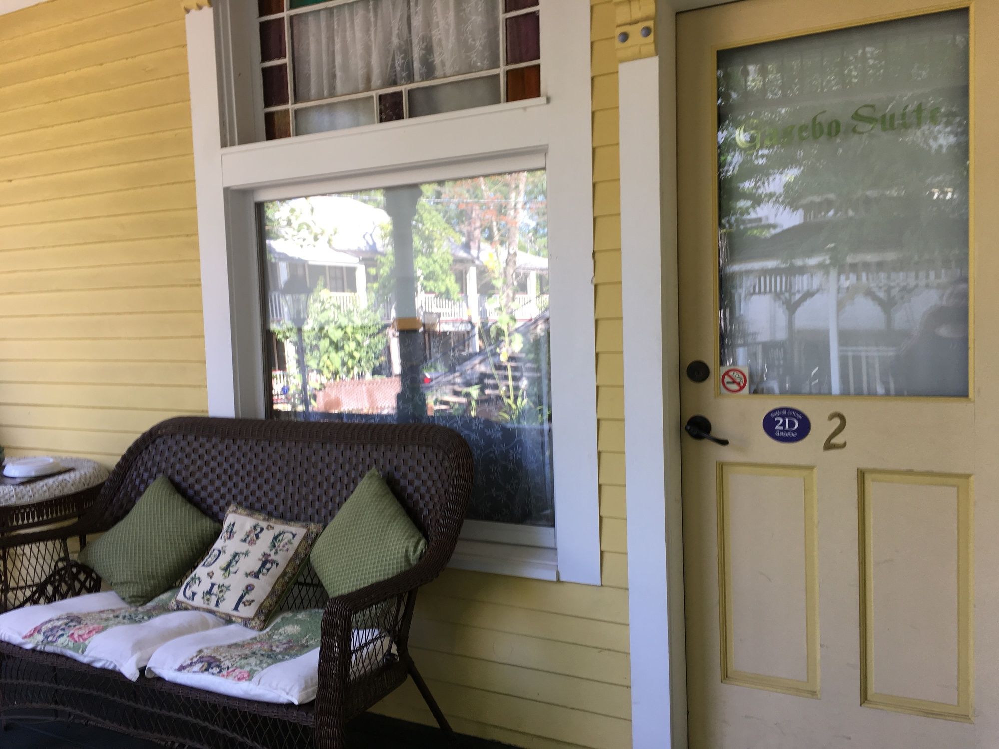 All Seasons Inn