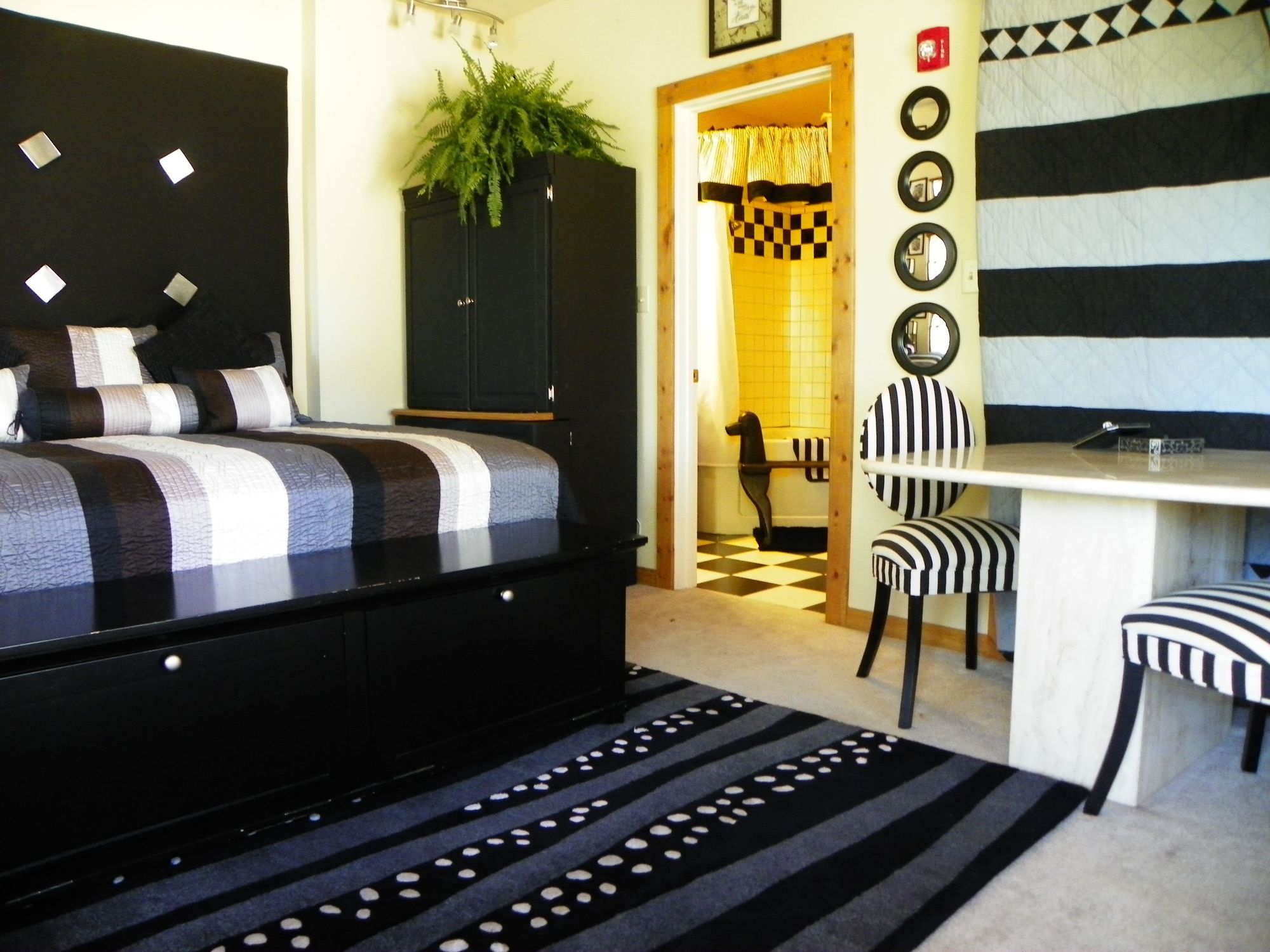 All Seasons Inn