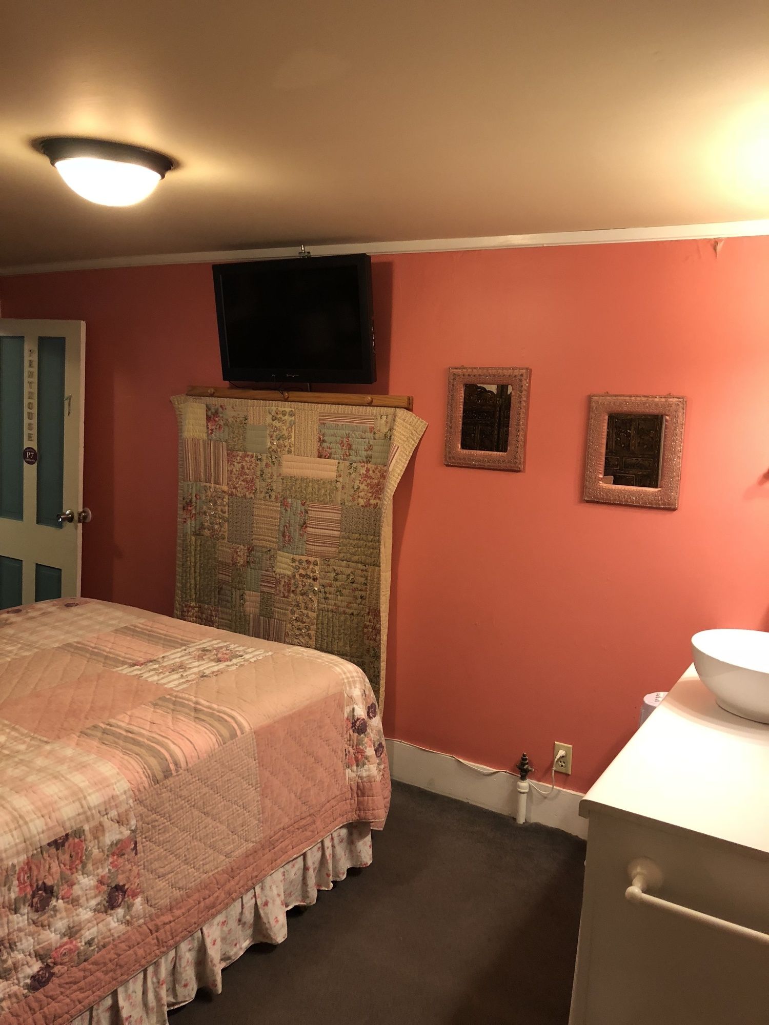 All Seasons Inn