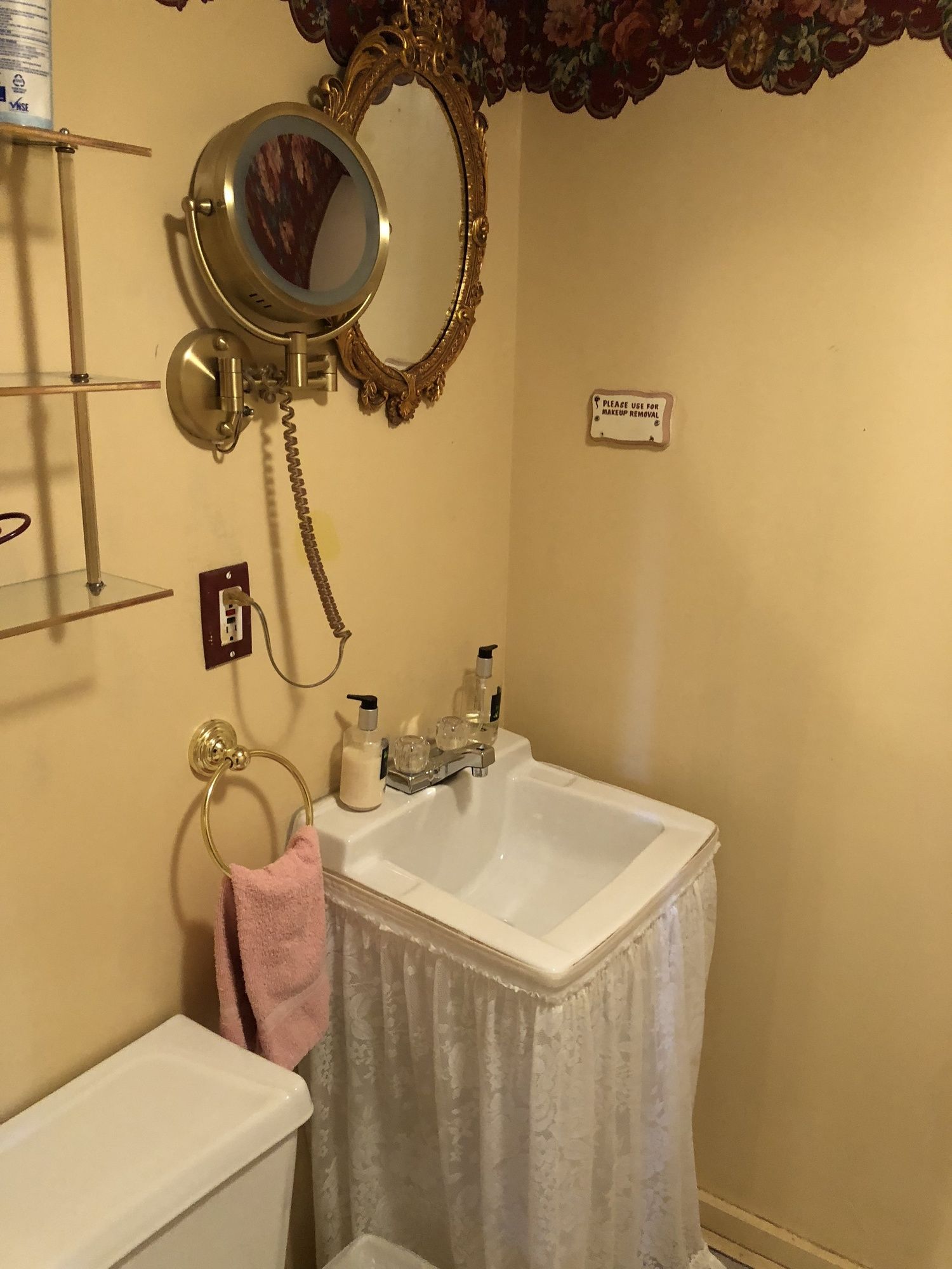 All Seasons Inn