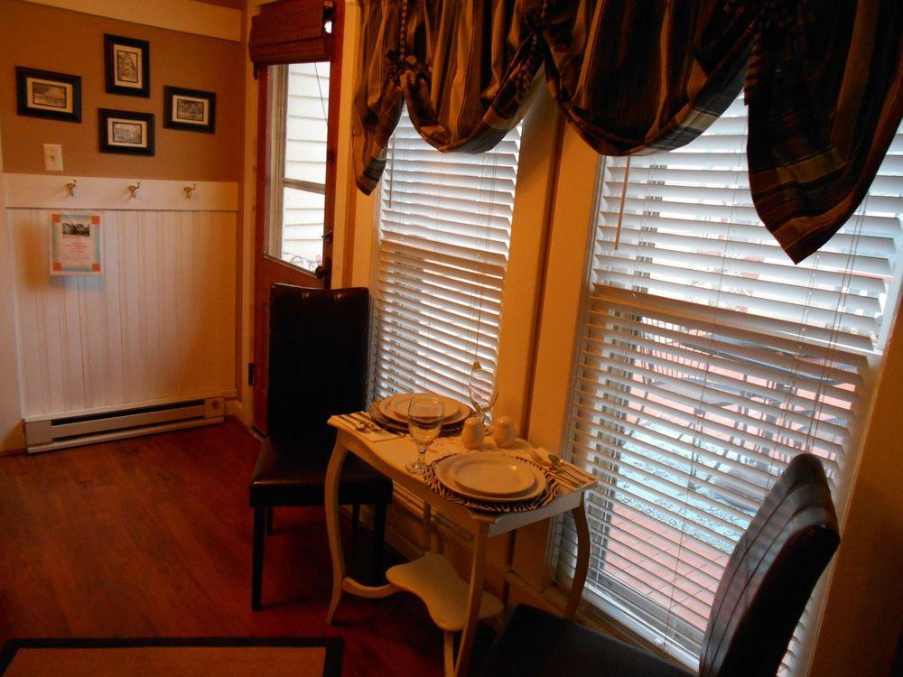 Heart of the Hills Inn