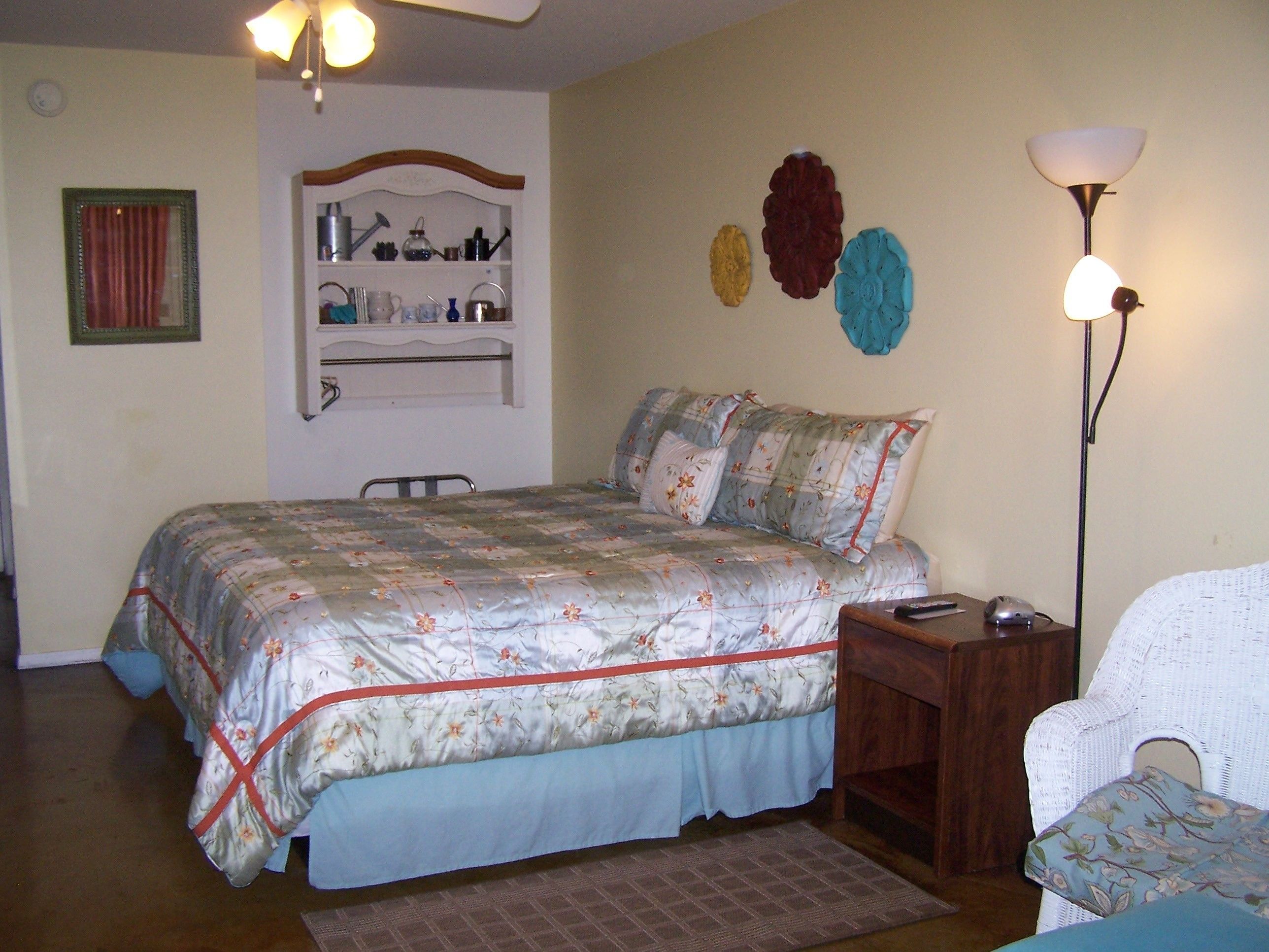 Pointe West Resort & Suites