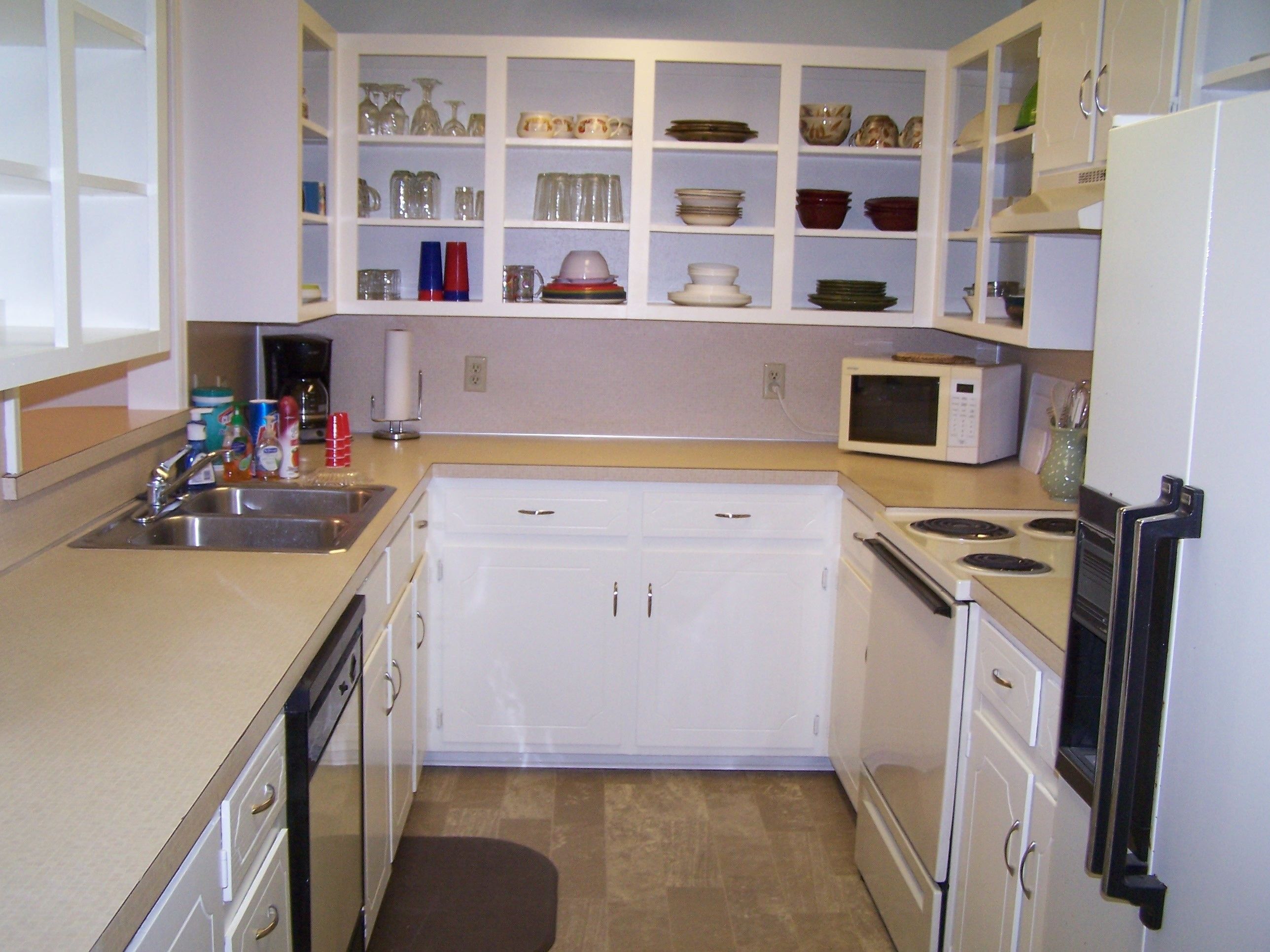 Pointe West Resort & Suites