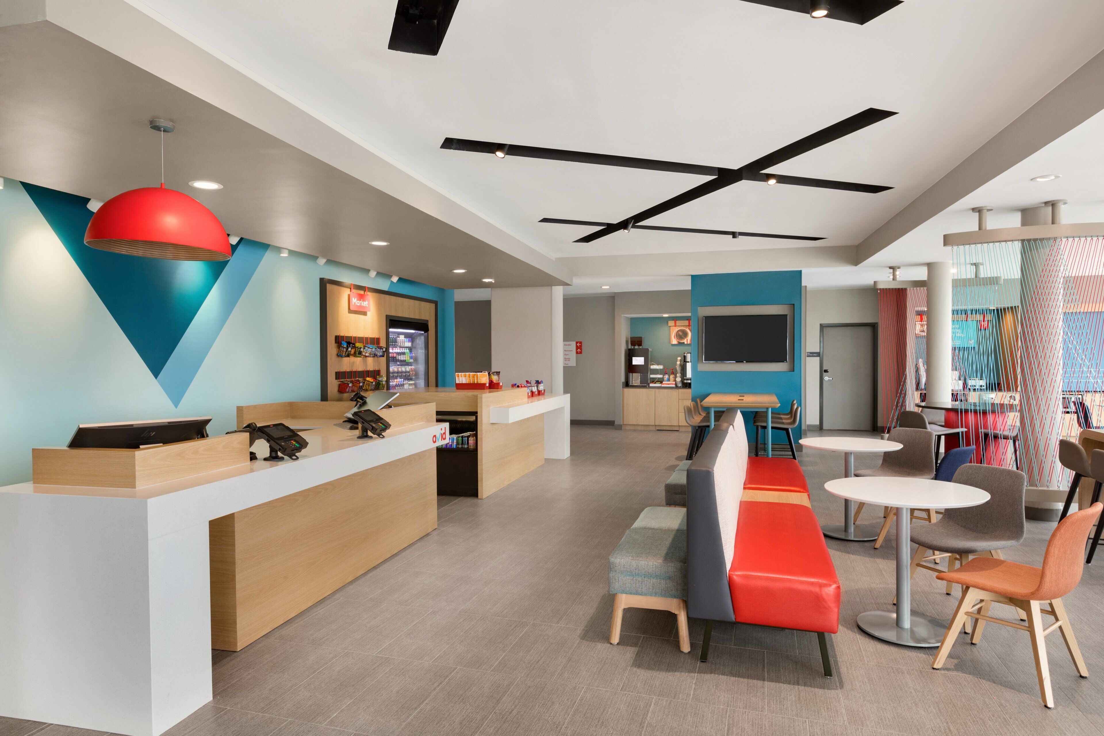 avid hotel Fayetteville West