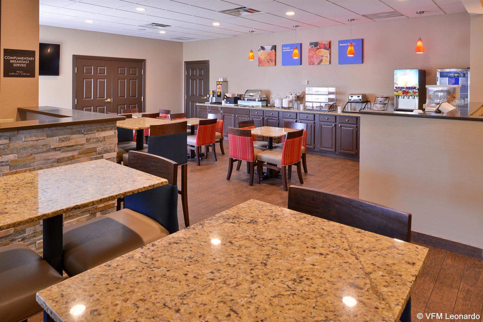 Comfort Inn & Suites Fayetteville-University Area