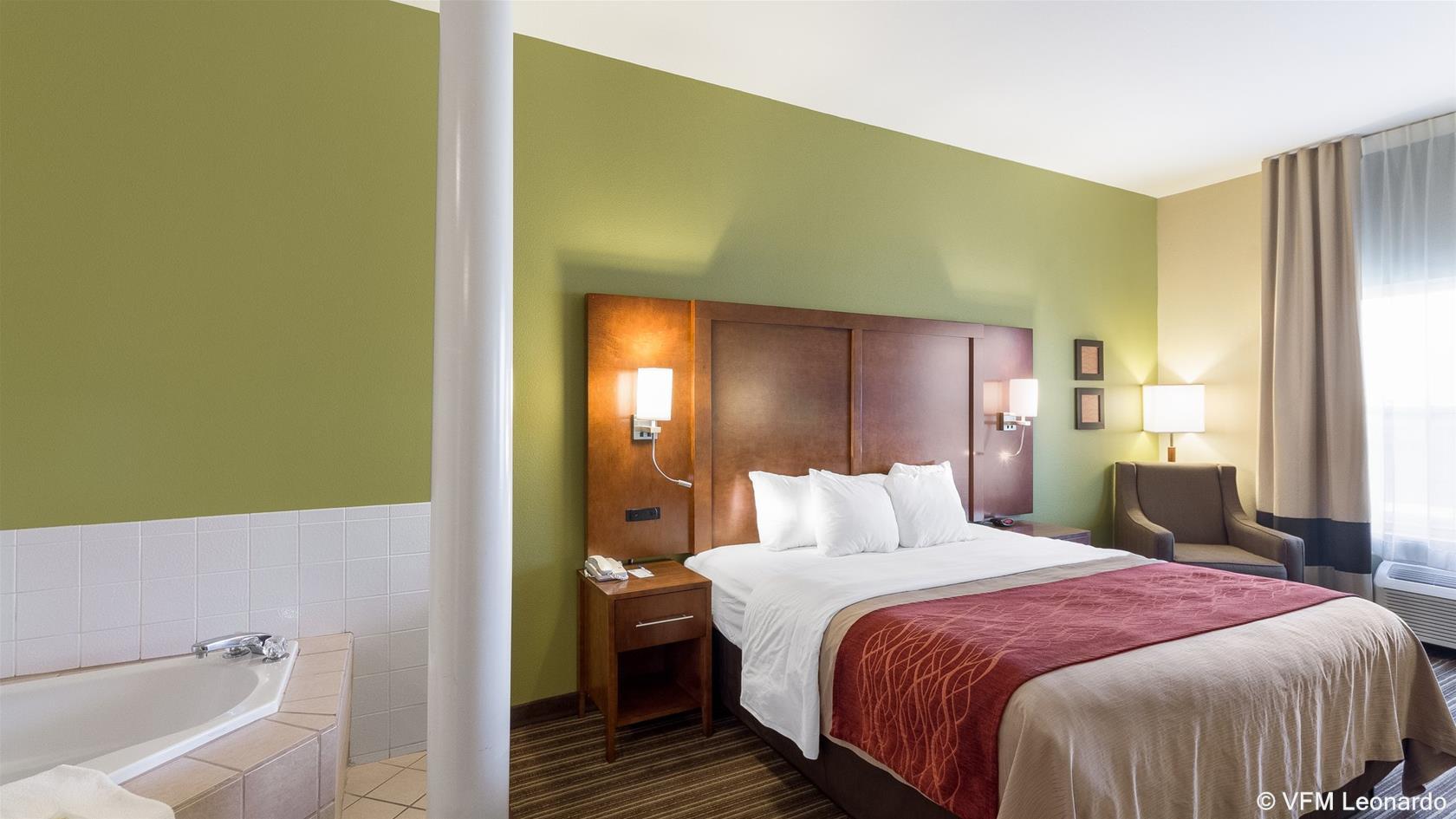Comfort Inn & Suites Fayetteville-University Area