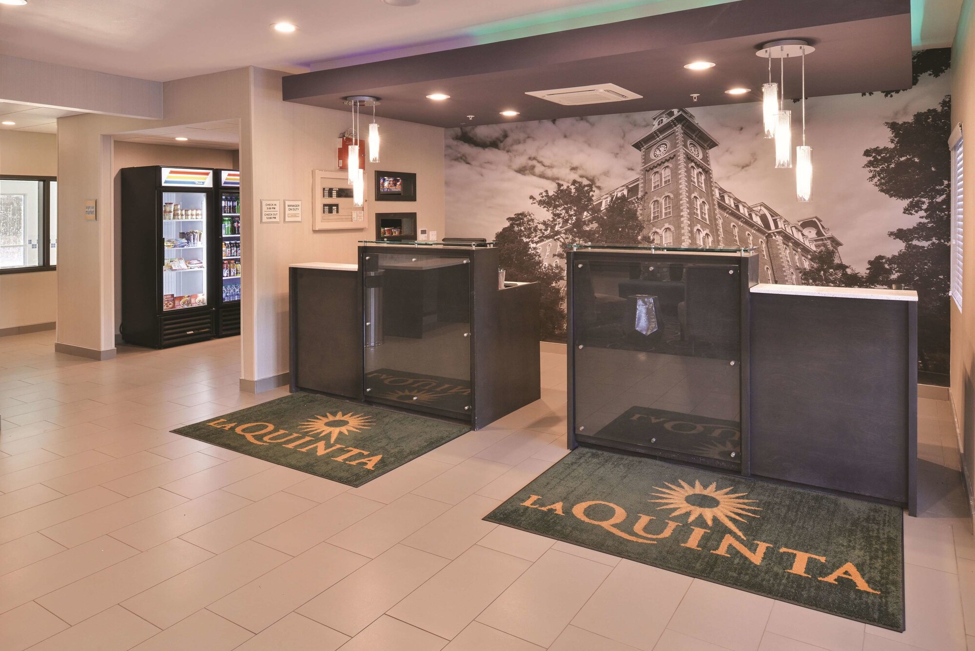 La Quinta Inn & Suites by Wyndham Fayetteville