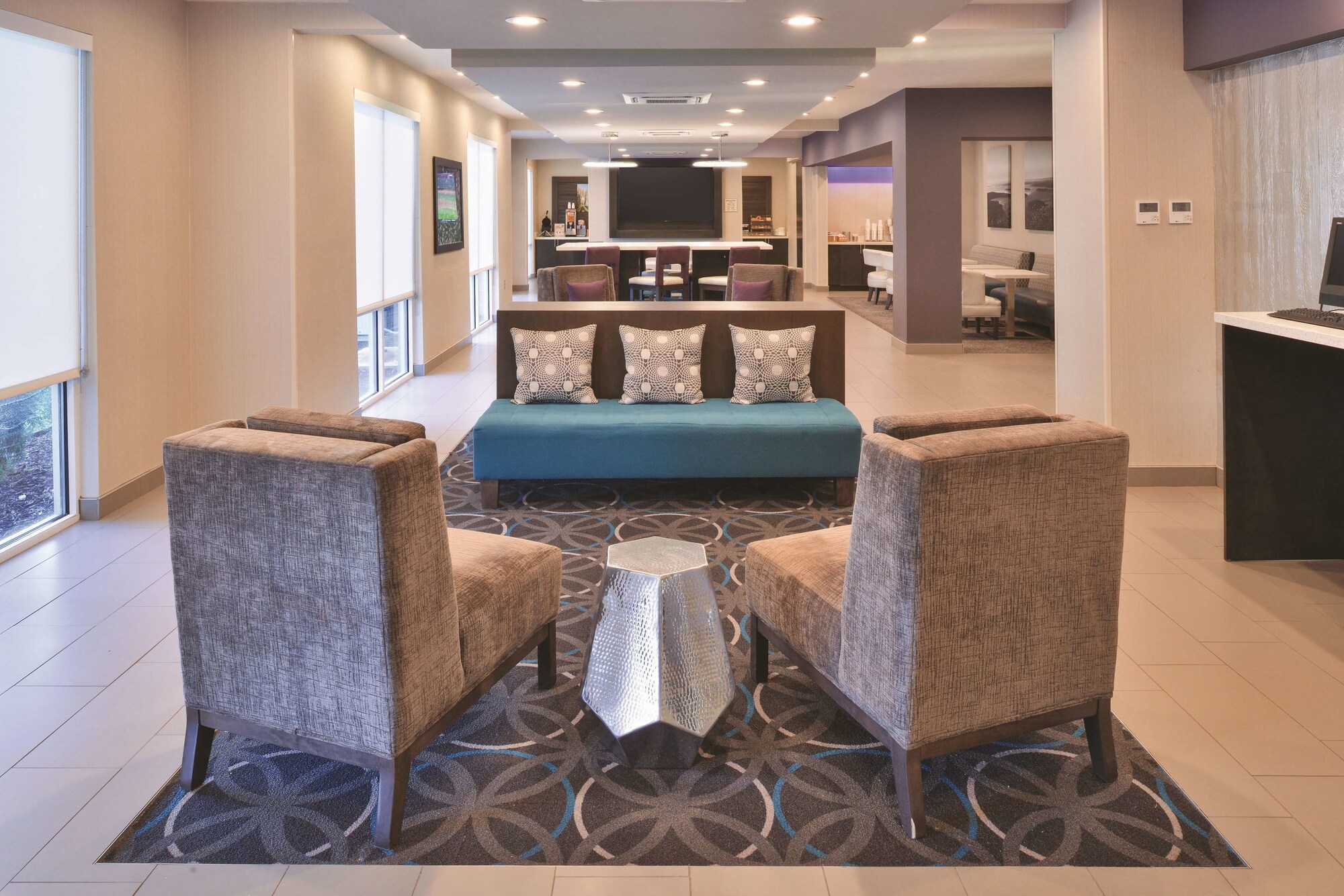 La Quinta Inn & Suites by Wyndham Fayetteville