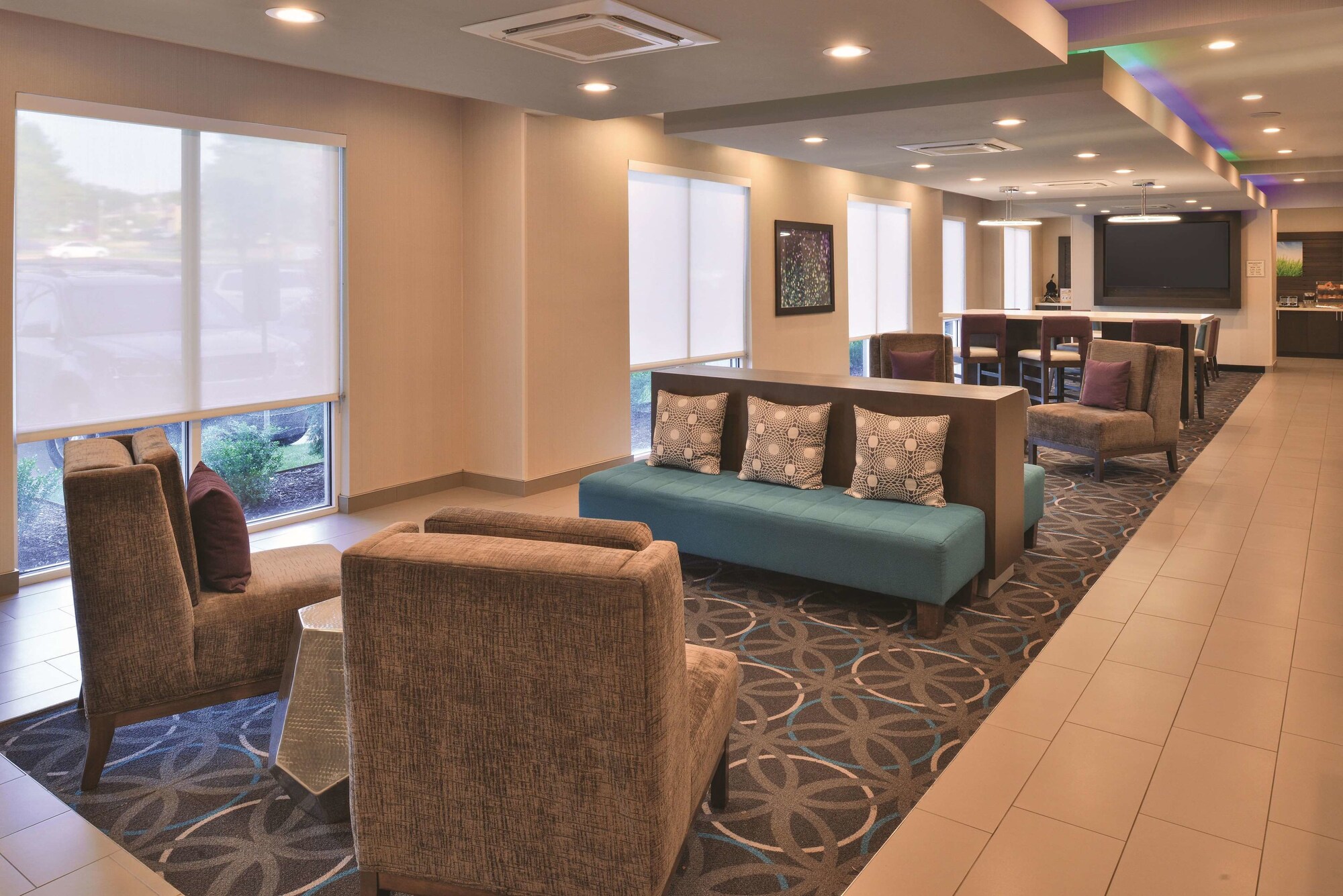 La Quinta Inn & Suites by Wyndham Fayetteville